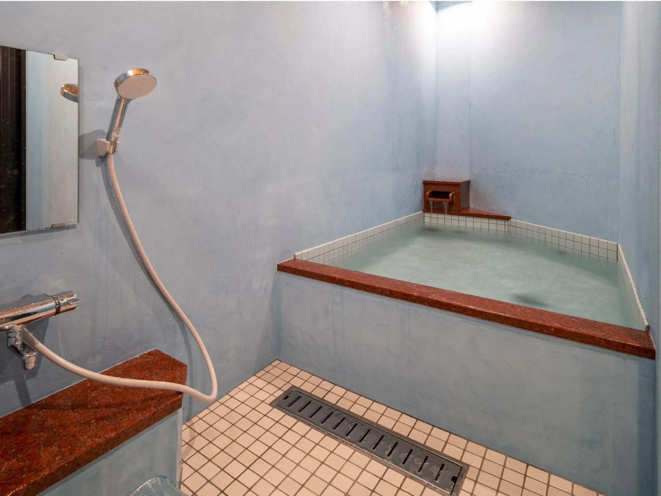 Hot Spring Bath in Yanagiso