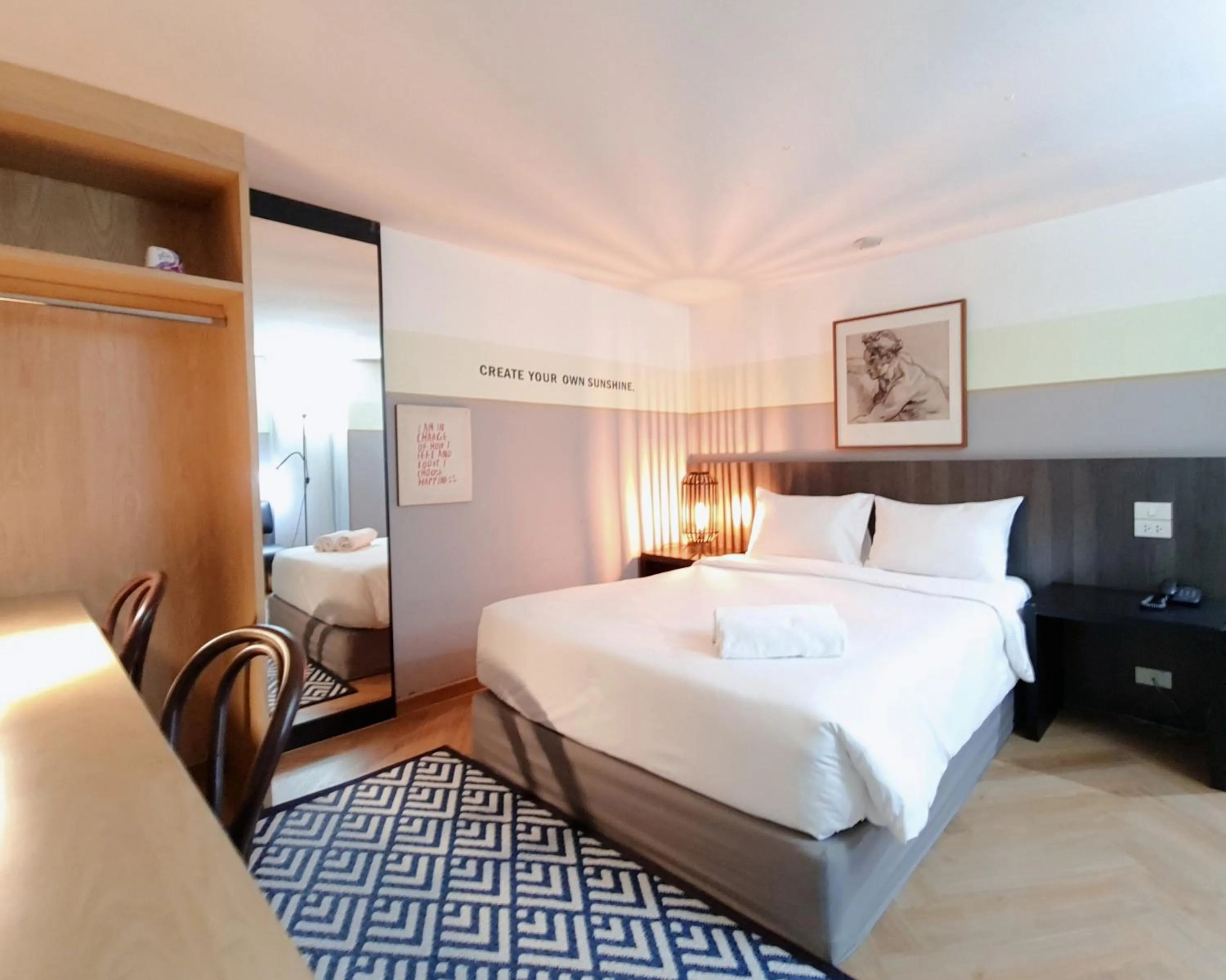 Bed in Somewhere to Escape - Hometel