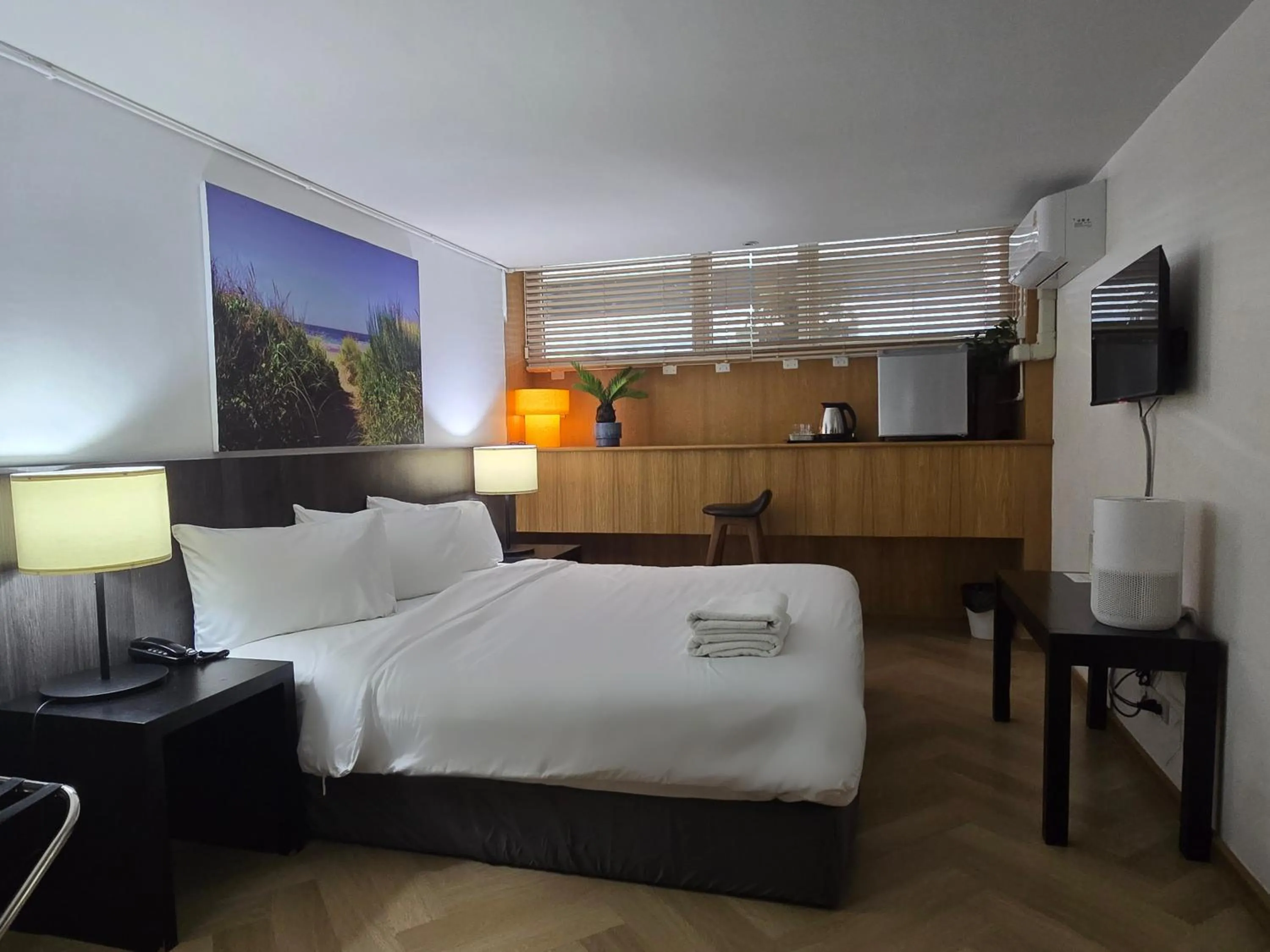 Bed in Somewhere to Escape - Hometel