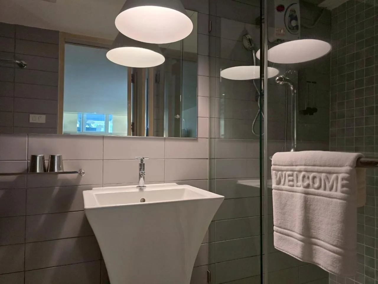 Bathroom in Somewhere to Escape - Hometel