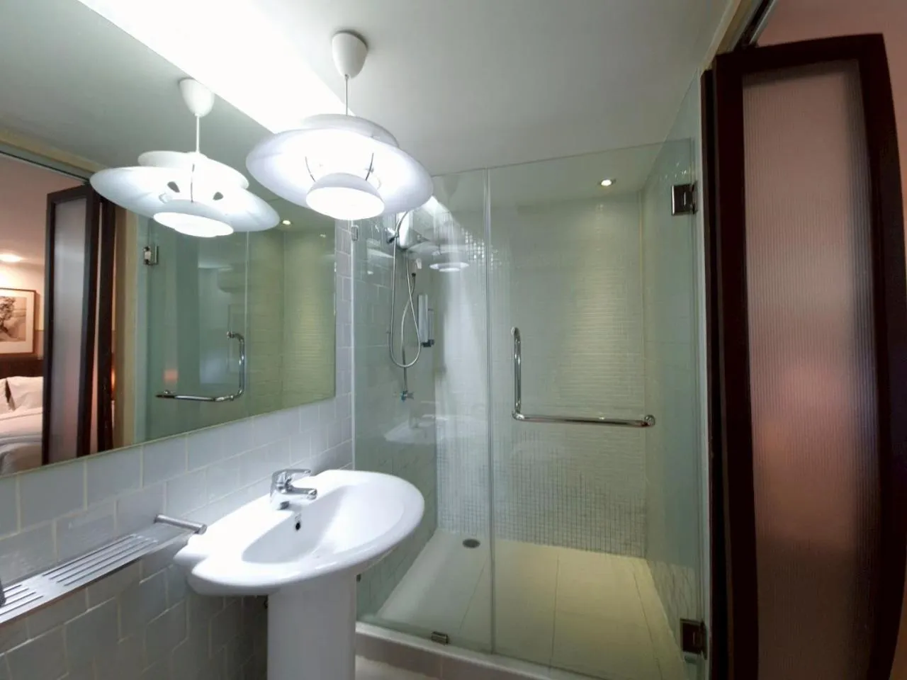 Bathroom in Somewhere to Escape - Hometel