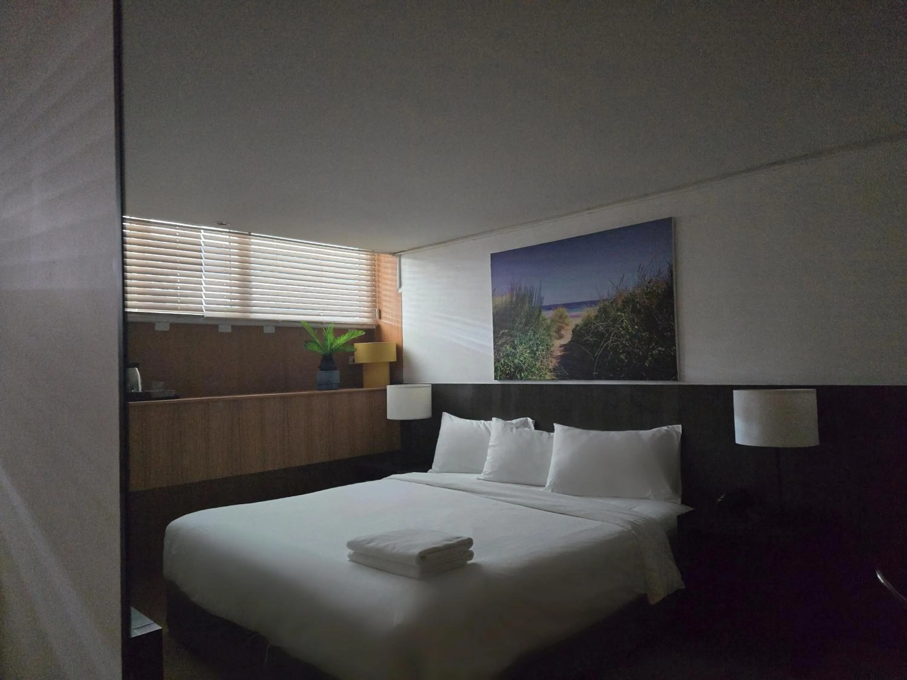 Bed in Somewhere to Escape - Hometel