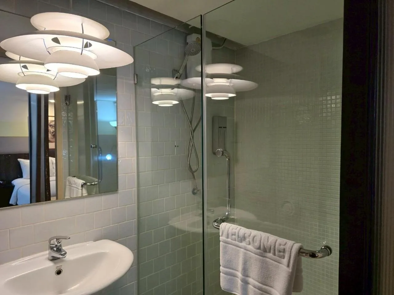 Bathroom in Somewhere to Escape - Hometel