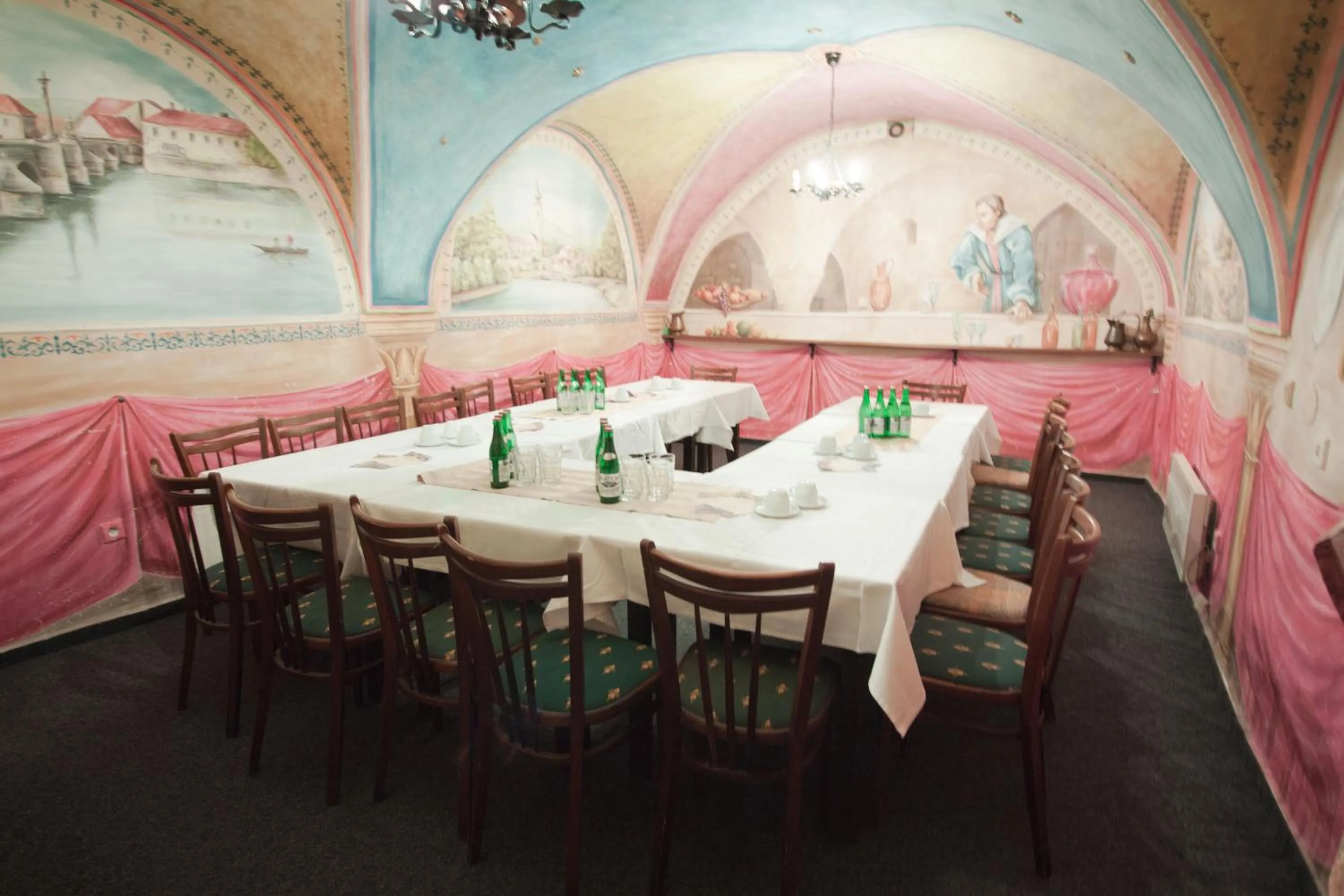 Area and facilities in Hotel City Pisek