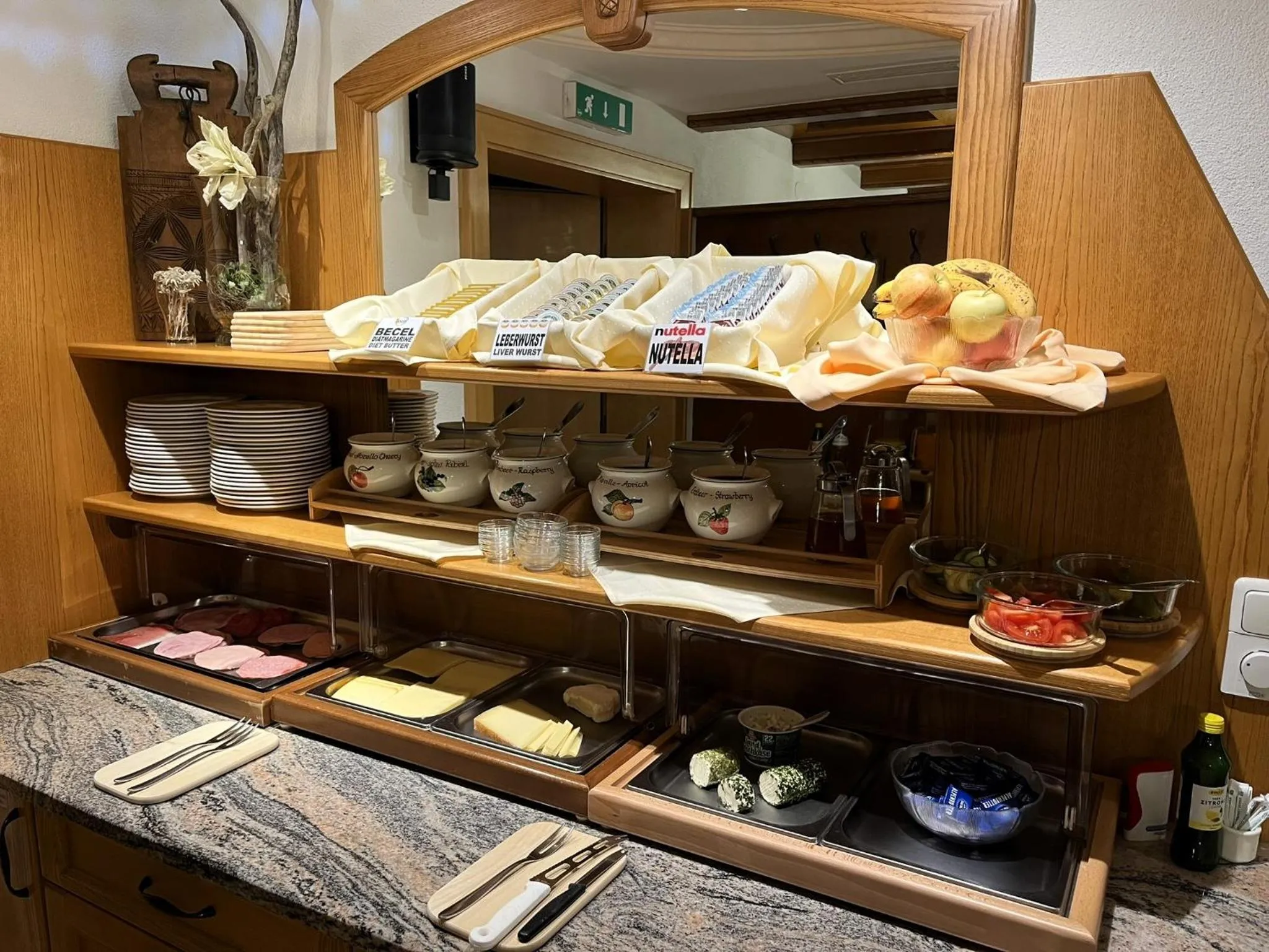 Breakfast in Hotel Garni Martina