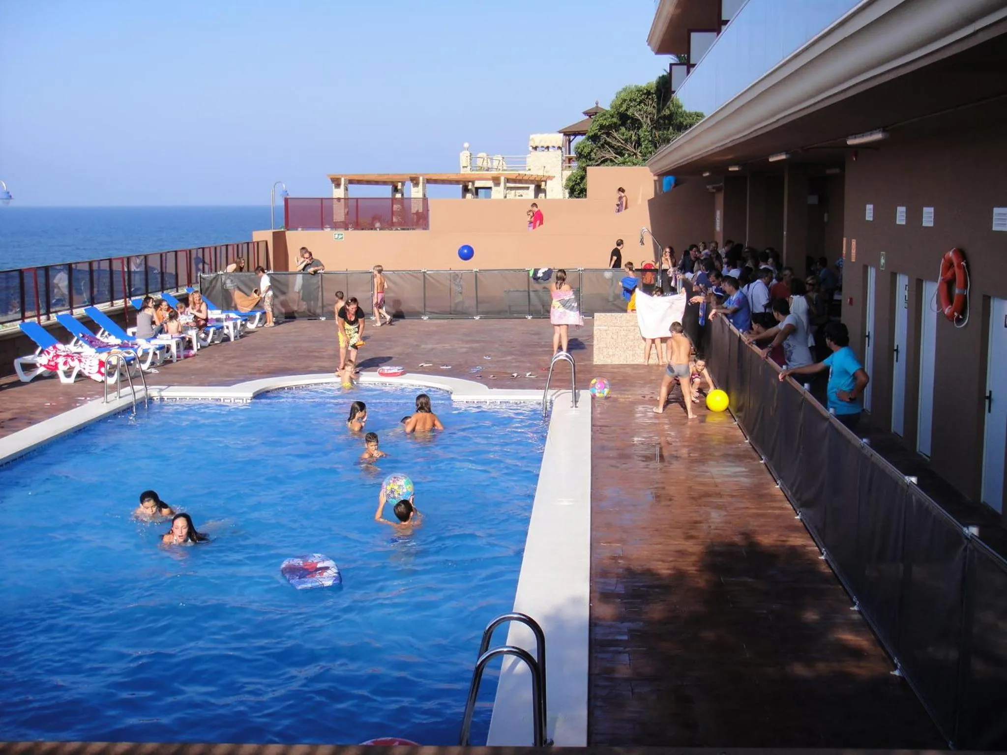 Swimming pool in Aparthotel El Faro