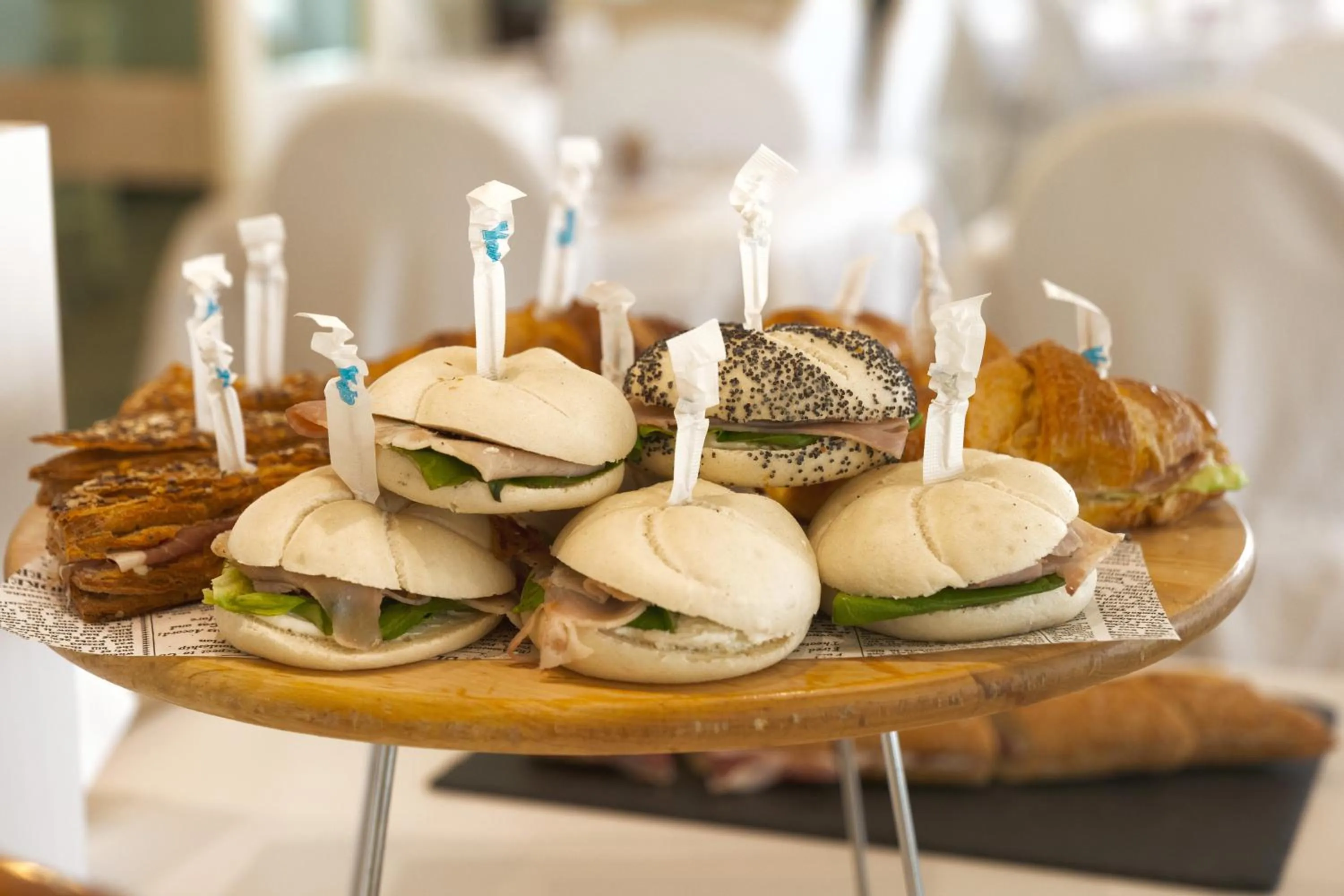 Breakfast in Hotel Des Nations - Vintage Hotel sul mare