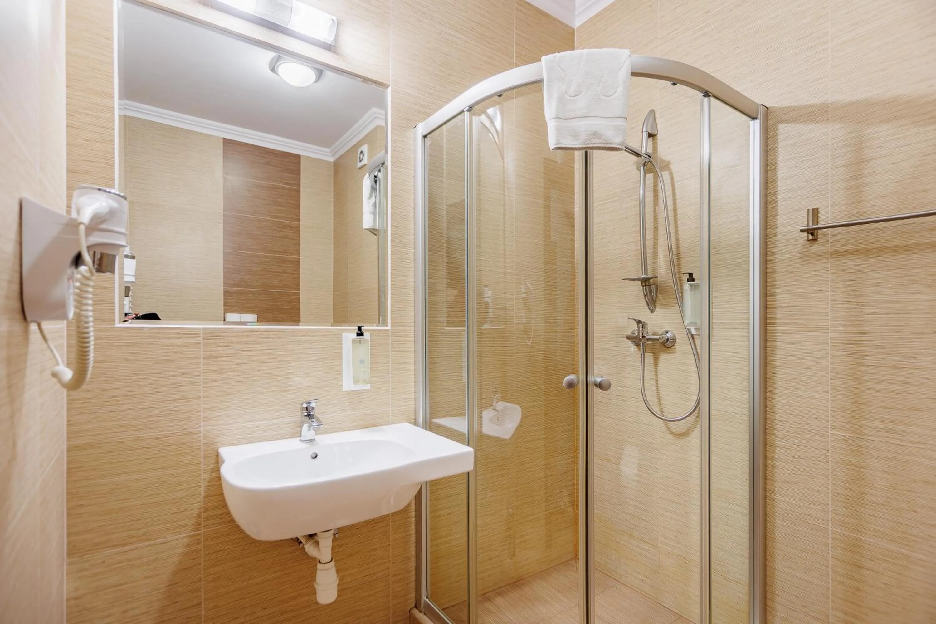 Bathroom in Hotel Cristal Park