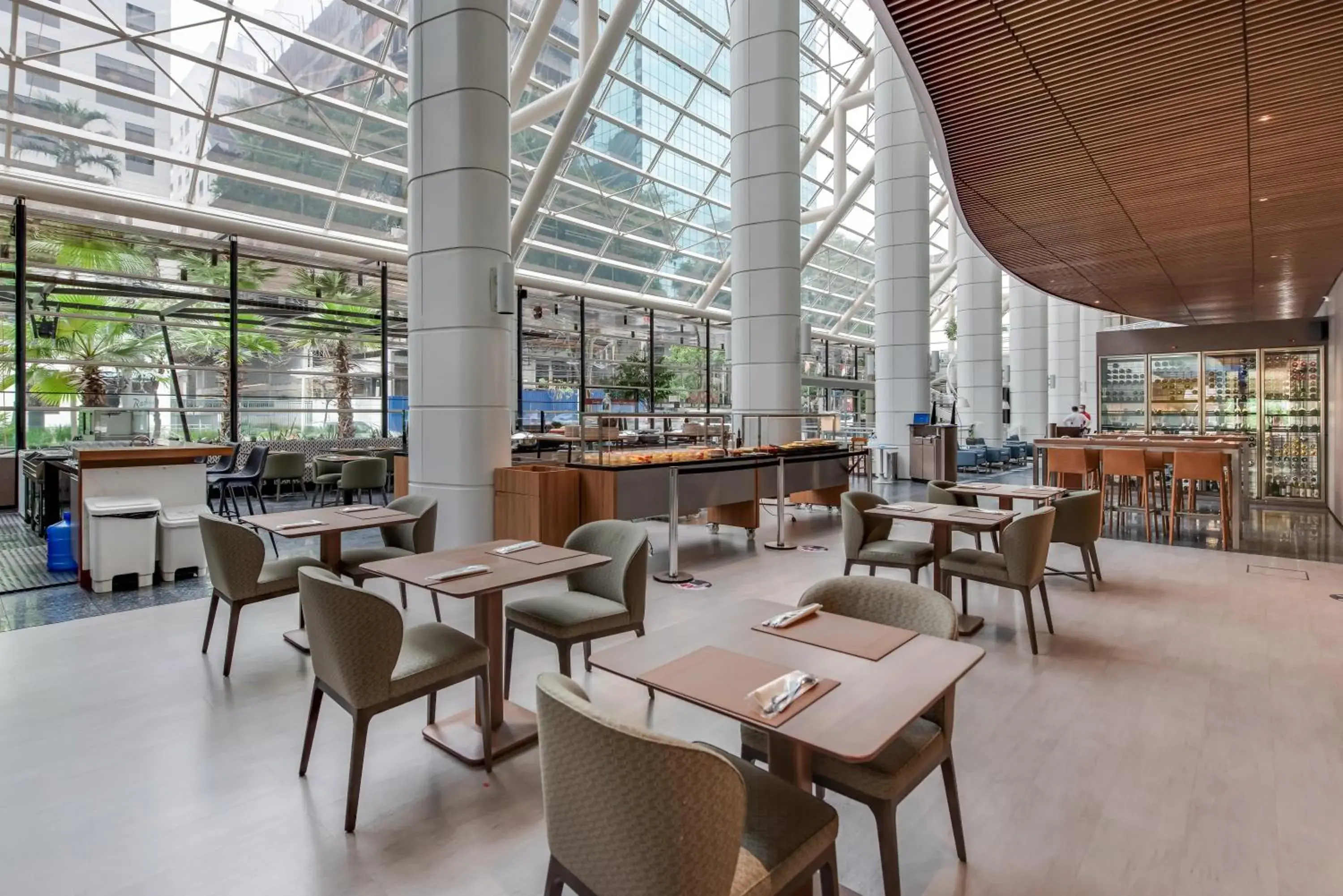 Restaurant/places to eat in Radisson São Paulo Paulista Restaurant/places to eat in Radisson São Paulo Paulista