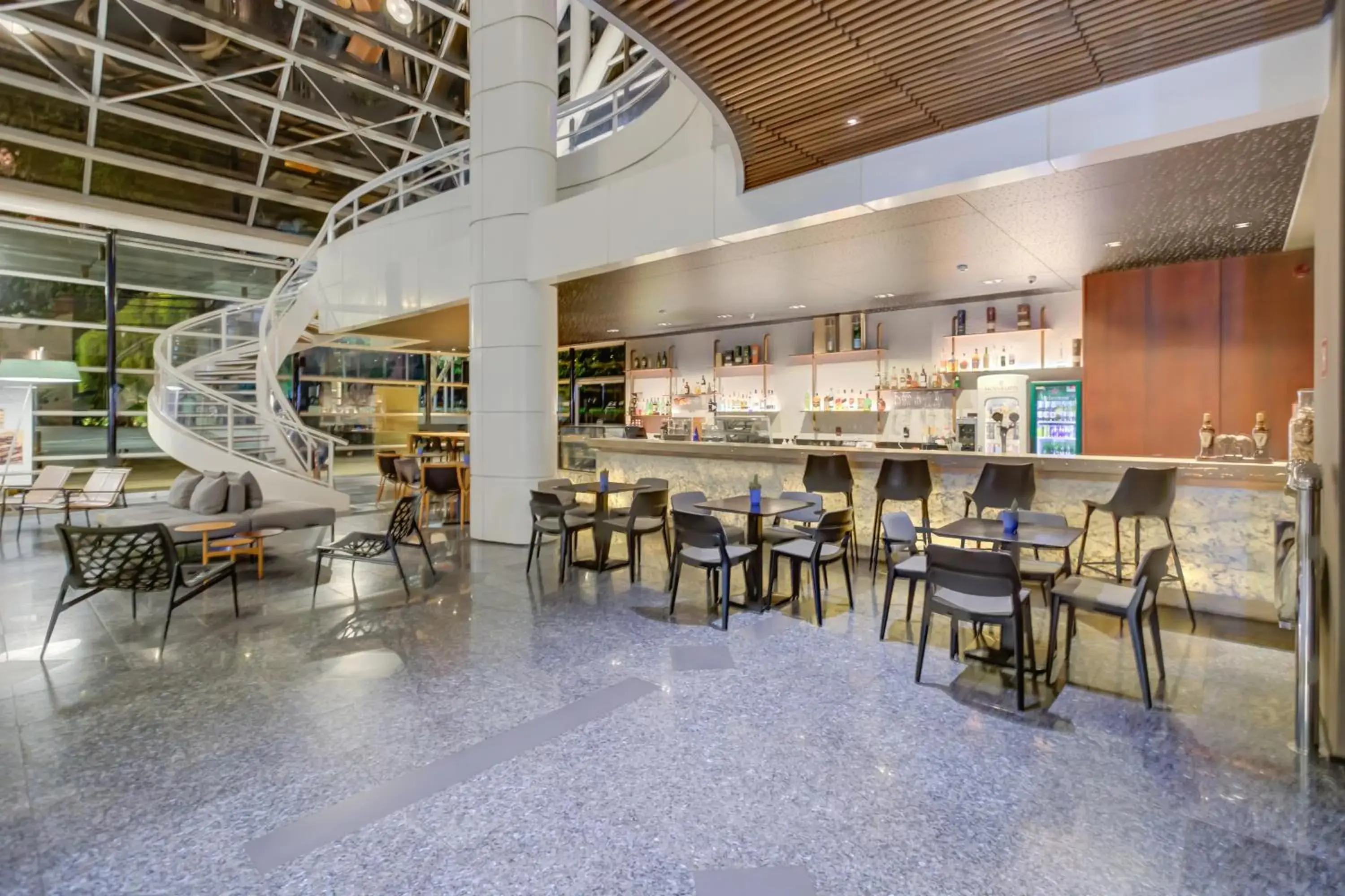 Lounge or bar in Radisson São Paulo Paulista Lounge or bar in Radisson São Paulo Paulista