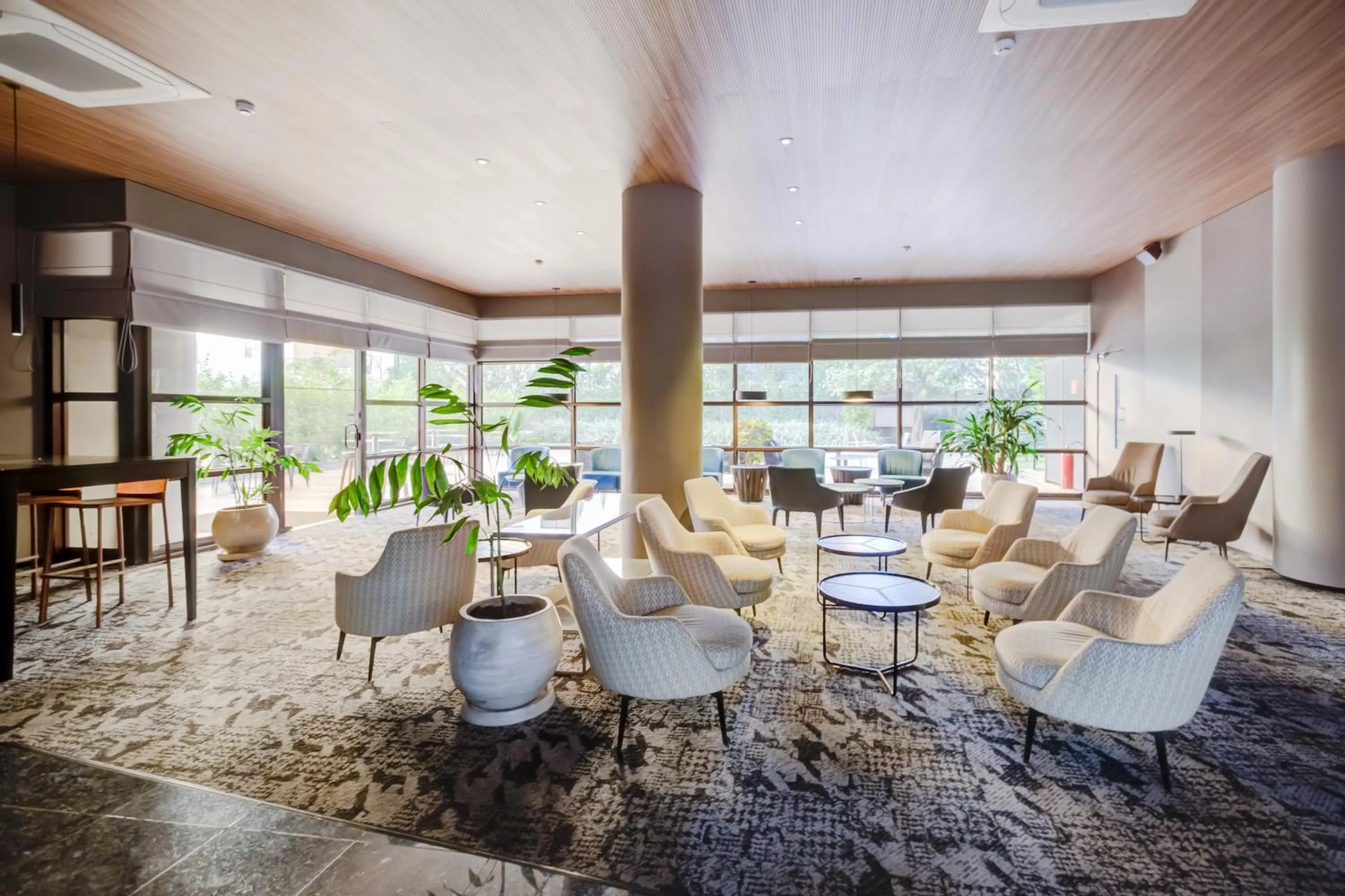 Lounge or bar in Radisson São Paulo Paulista