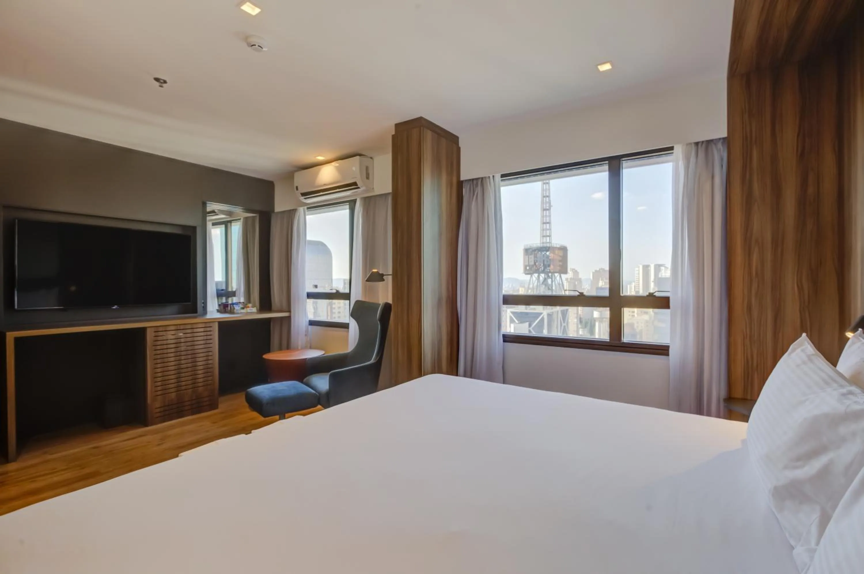 Bed in Radisson São Paulo Paulista