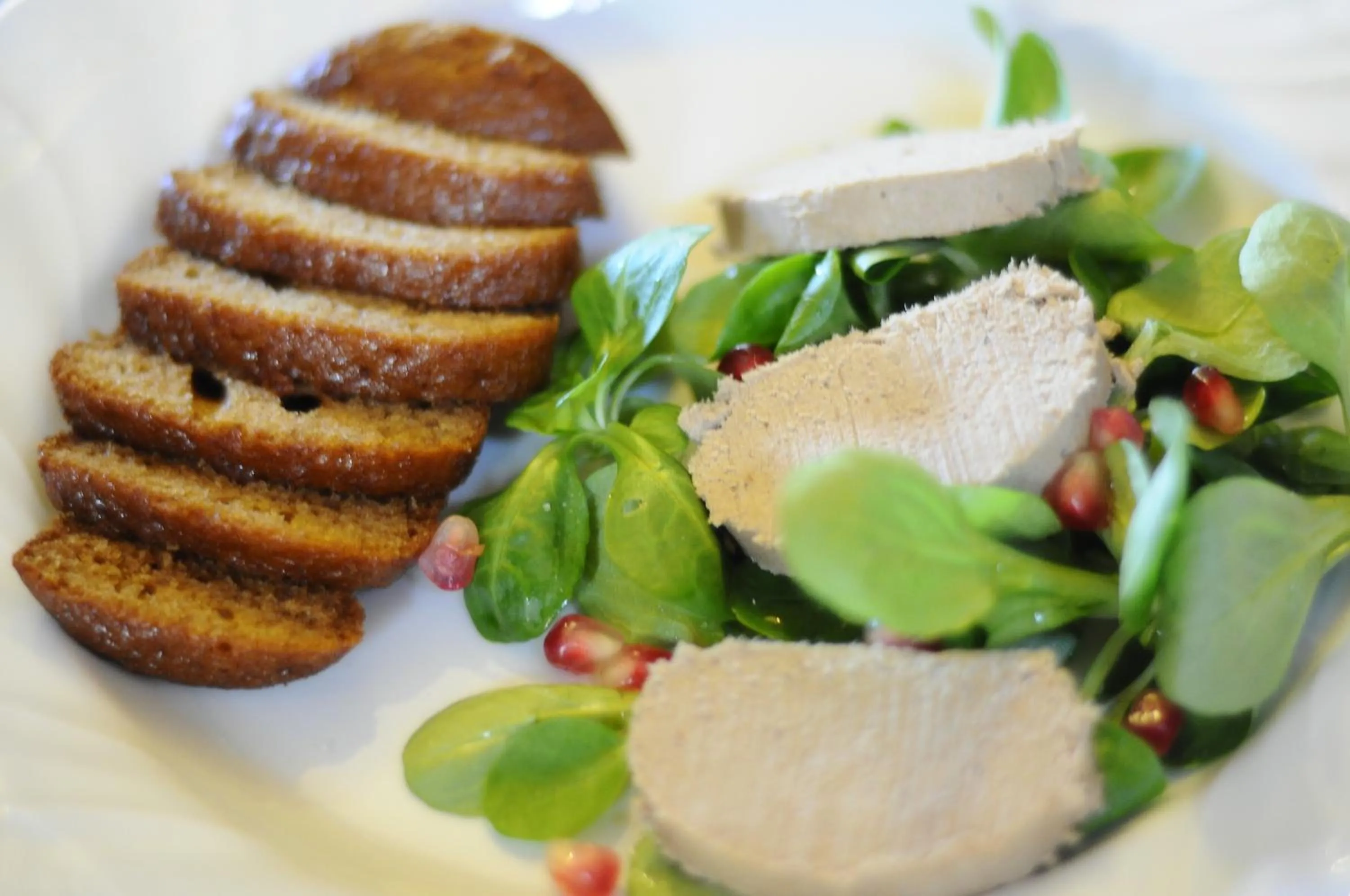 Restaurant/places to eat in Hotel 2 Camini