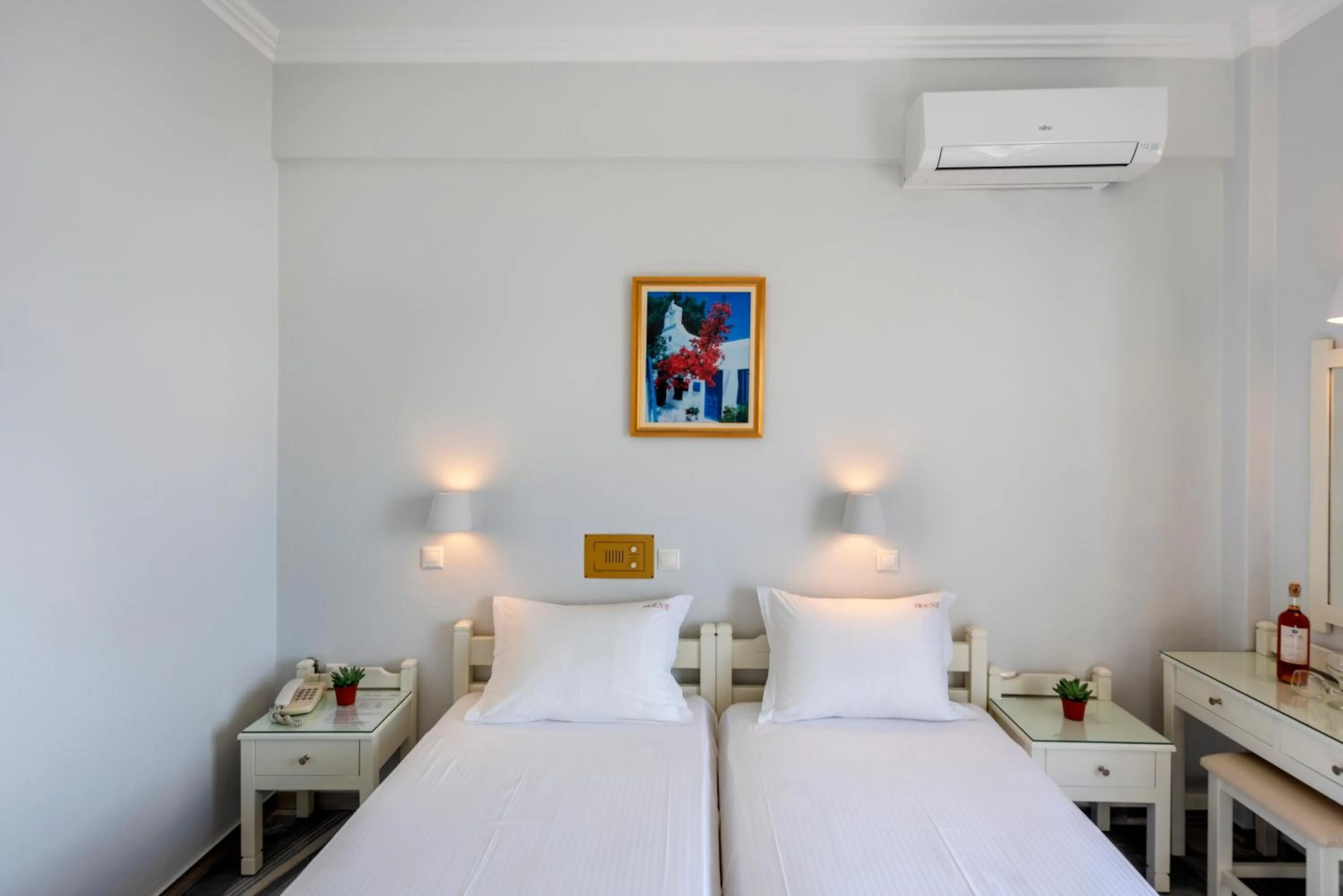 Irene Hotel - Beachfront