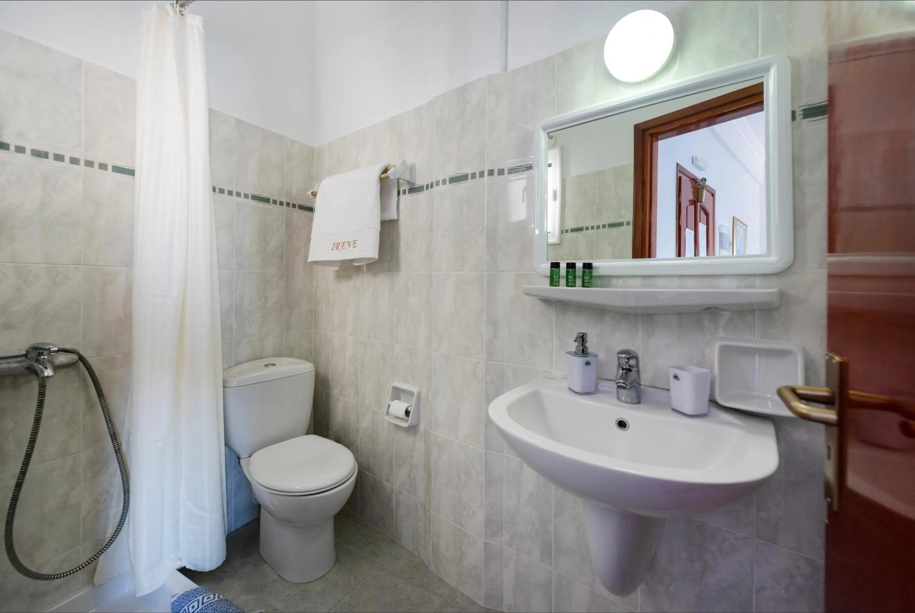 Bathroom in Irene Hotel - Beachfront