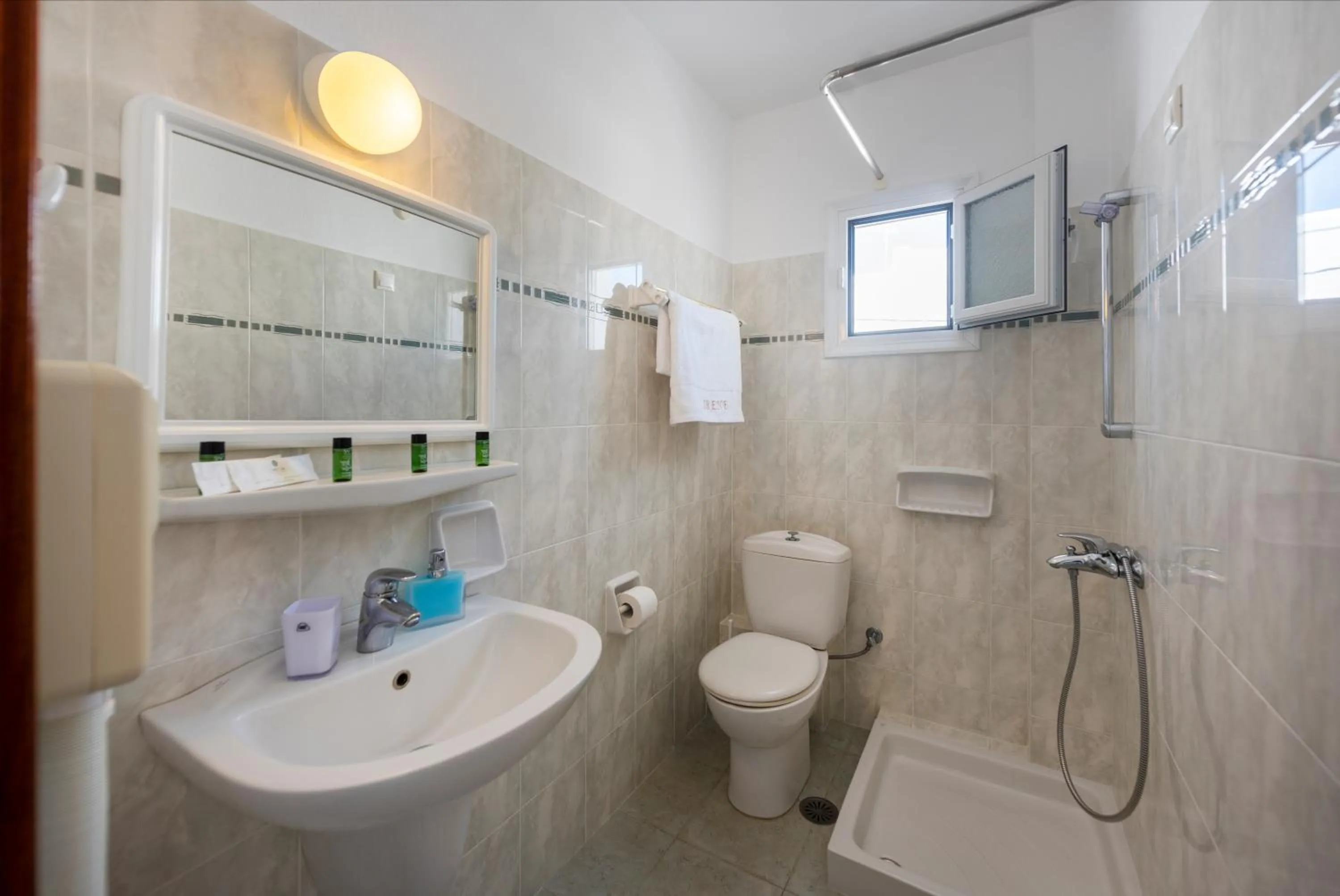 Bathroom in Irene Hotel - Beachfront
