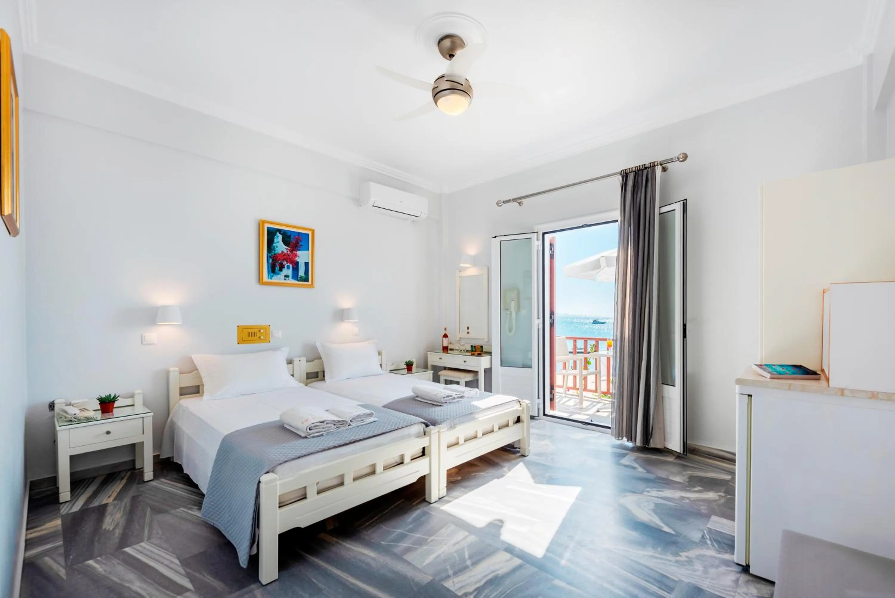 Irene Hotel - Beachfront