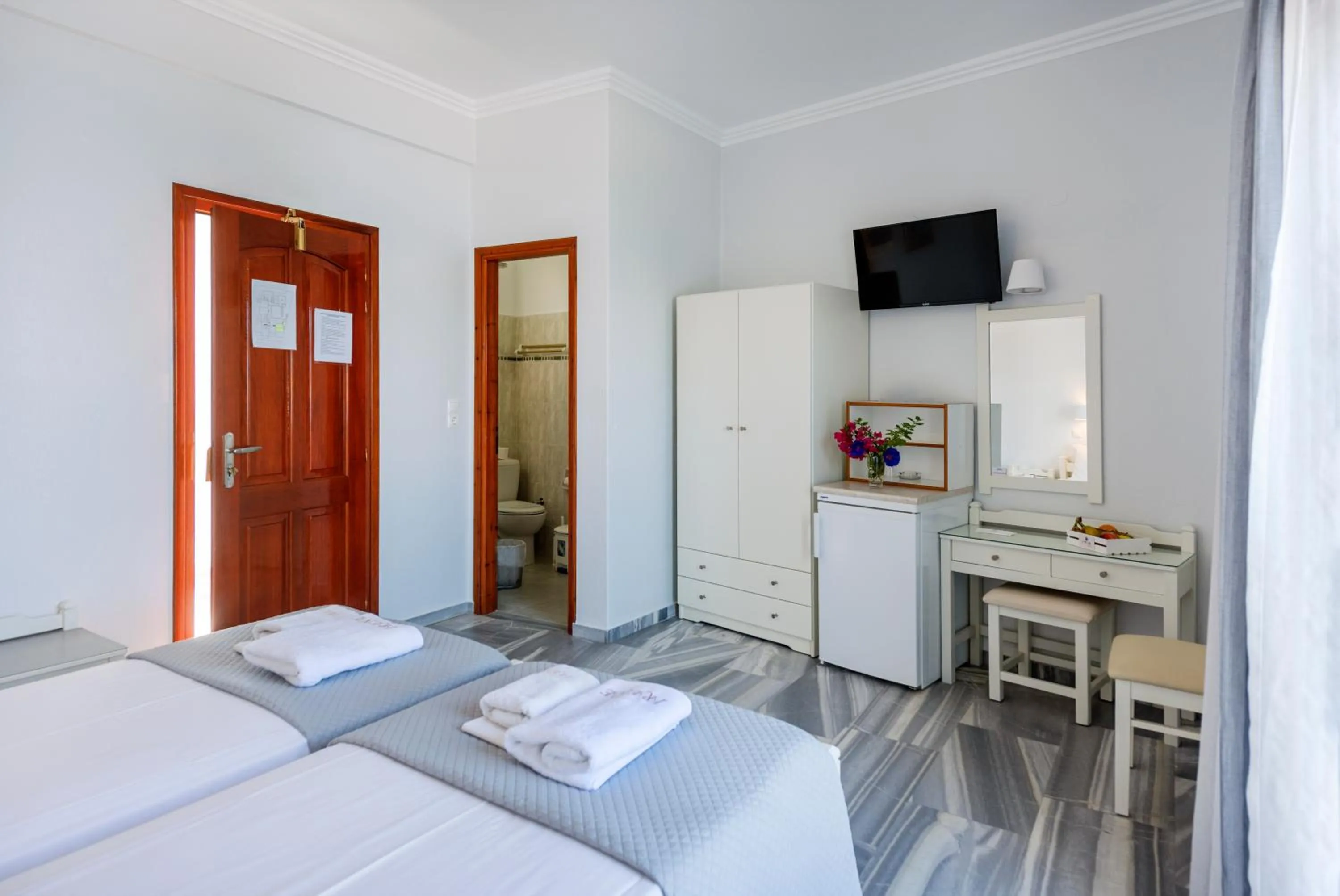 Irene Hotel - Beachfront