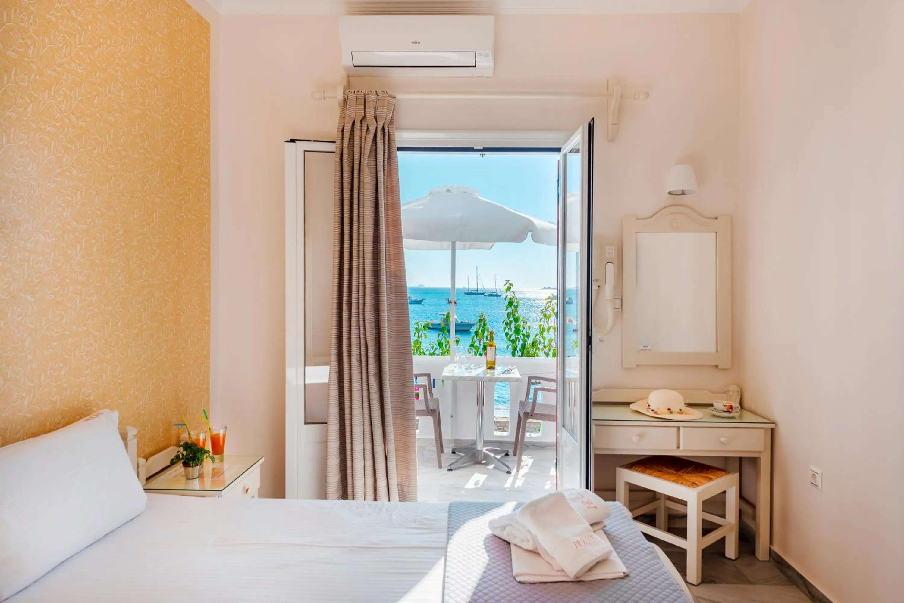 Irene Hotel - Beachfront