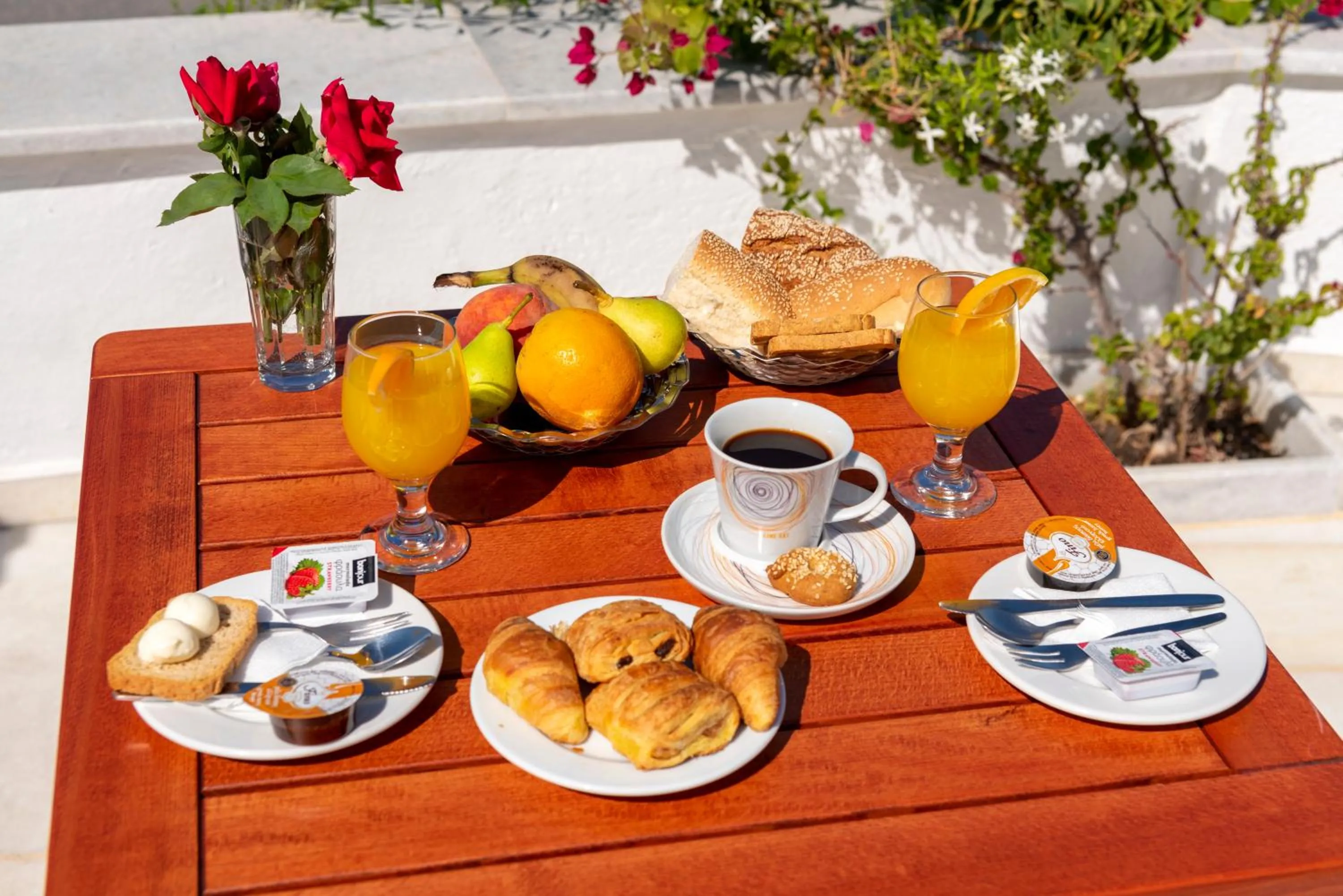 Breakfast in Irene Hotel - Beachfront