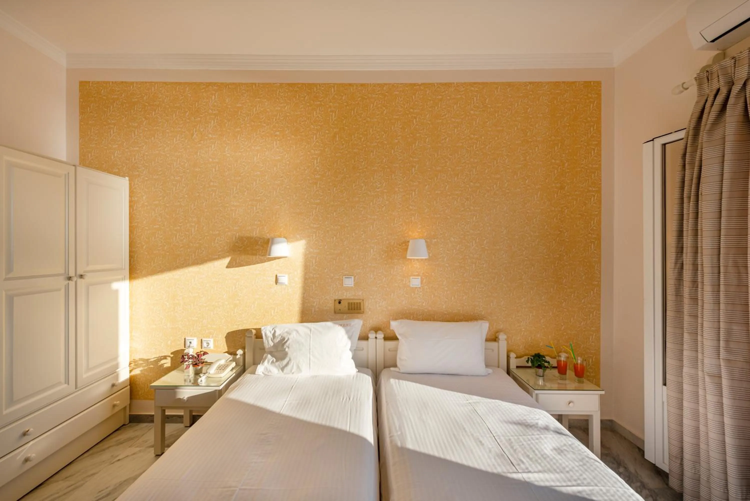 Irene Hotel - Beachfront