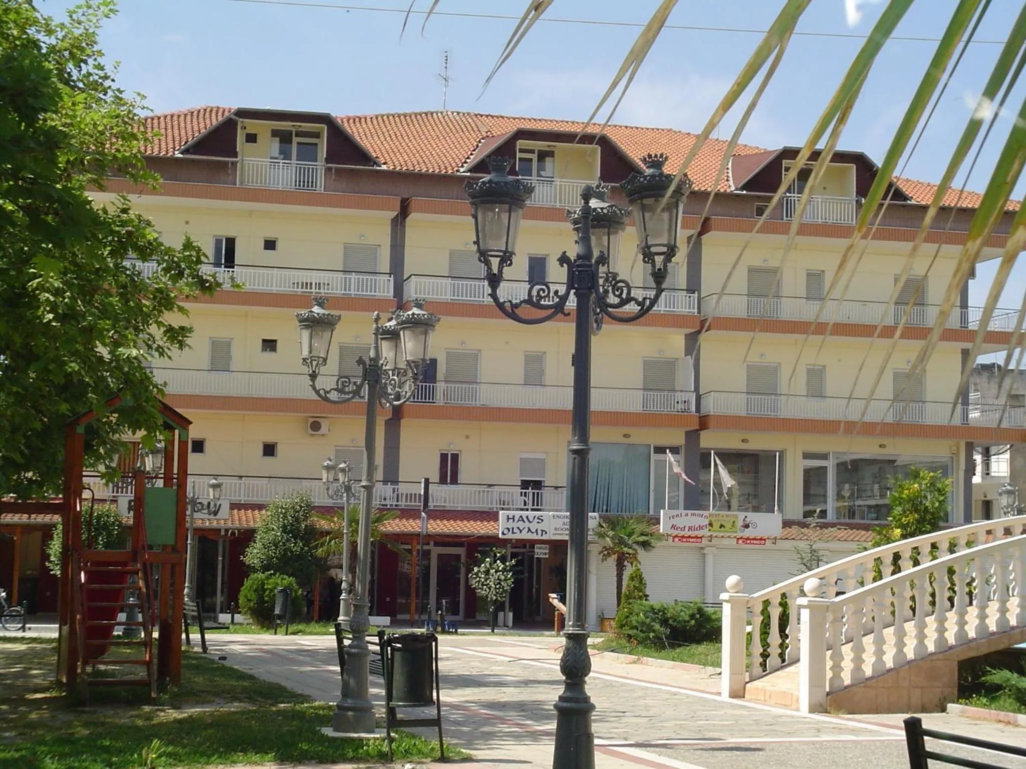 Facade/entrance in Haus Olymp