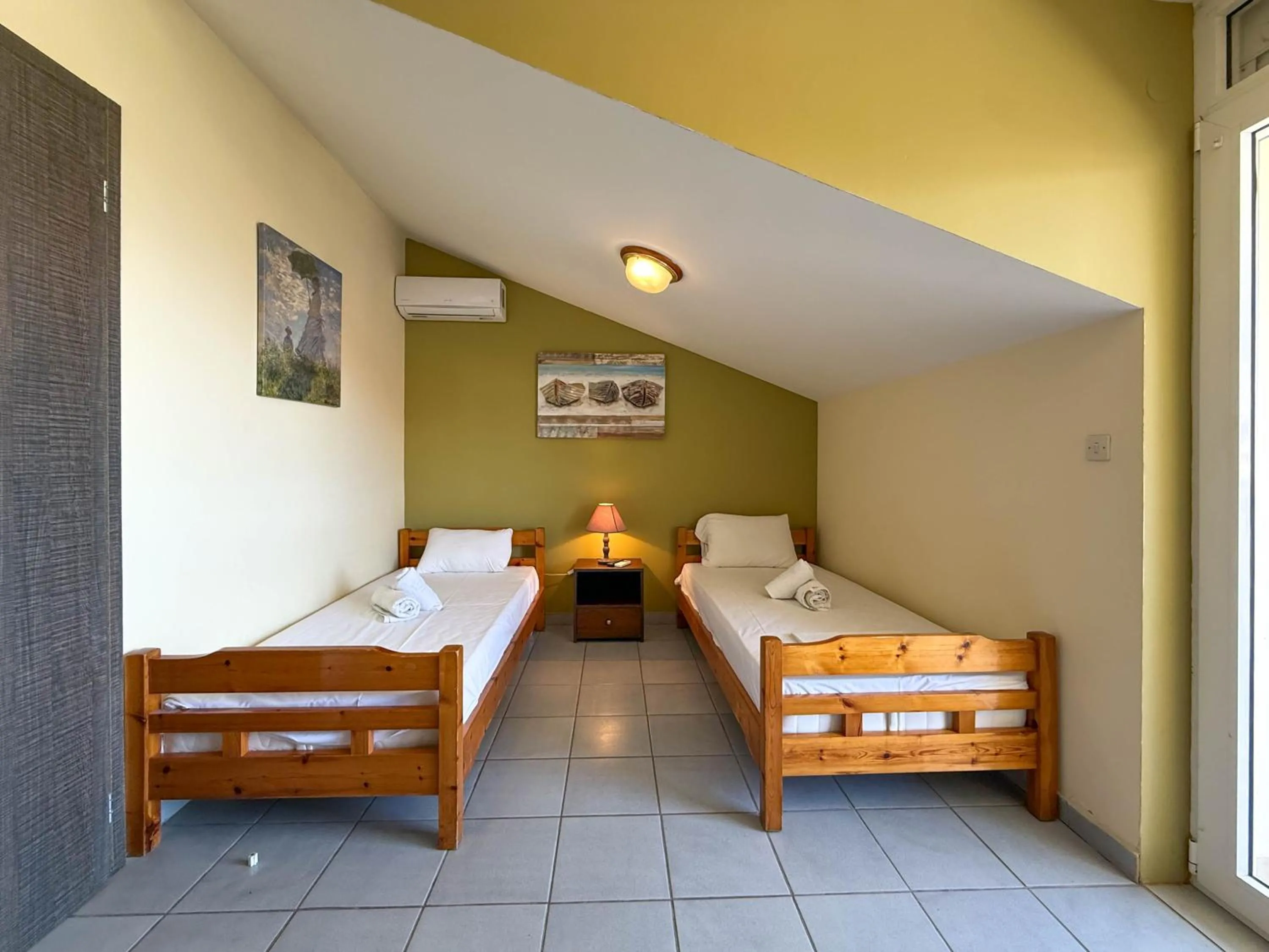 Photo of the whole room, Bed in Haus Olymp