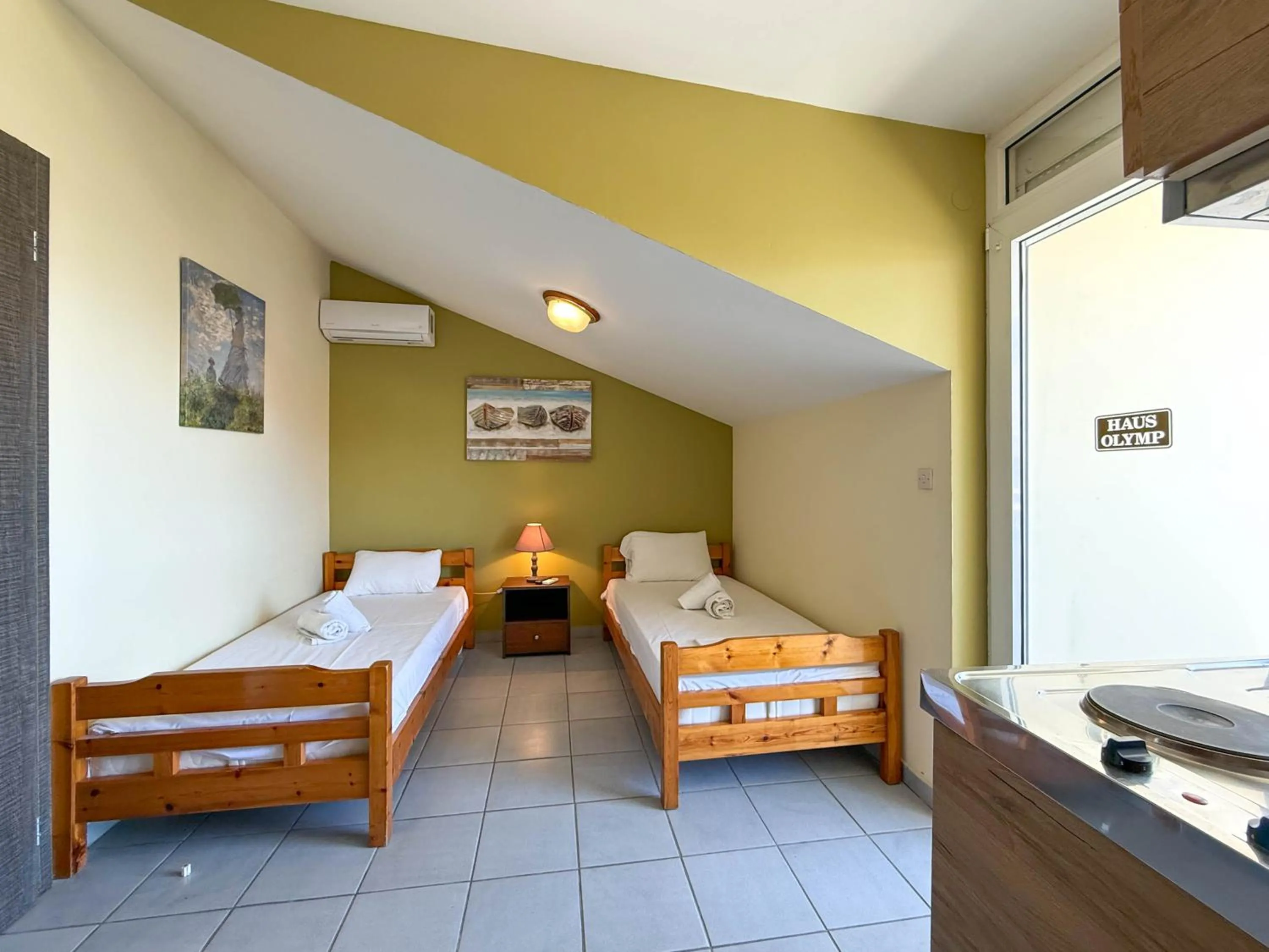 Balcony/Terrace, Bed in Haus Olymp