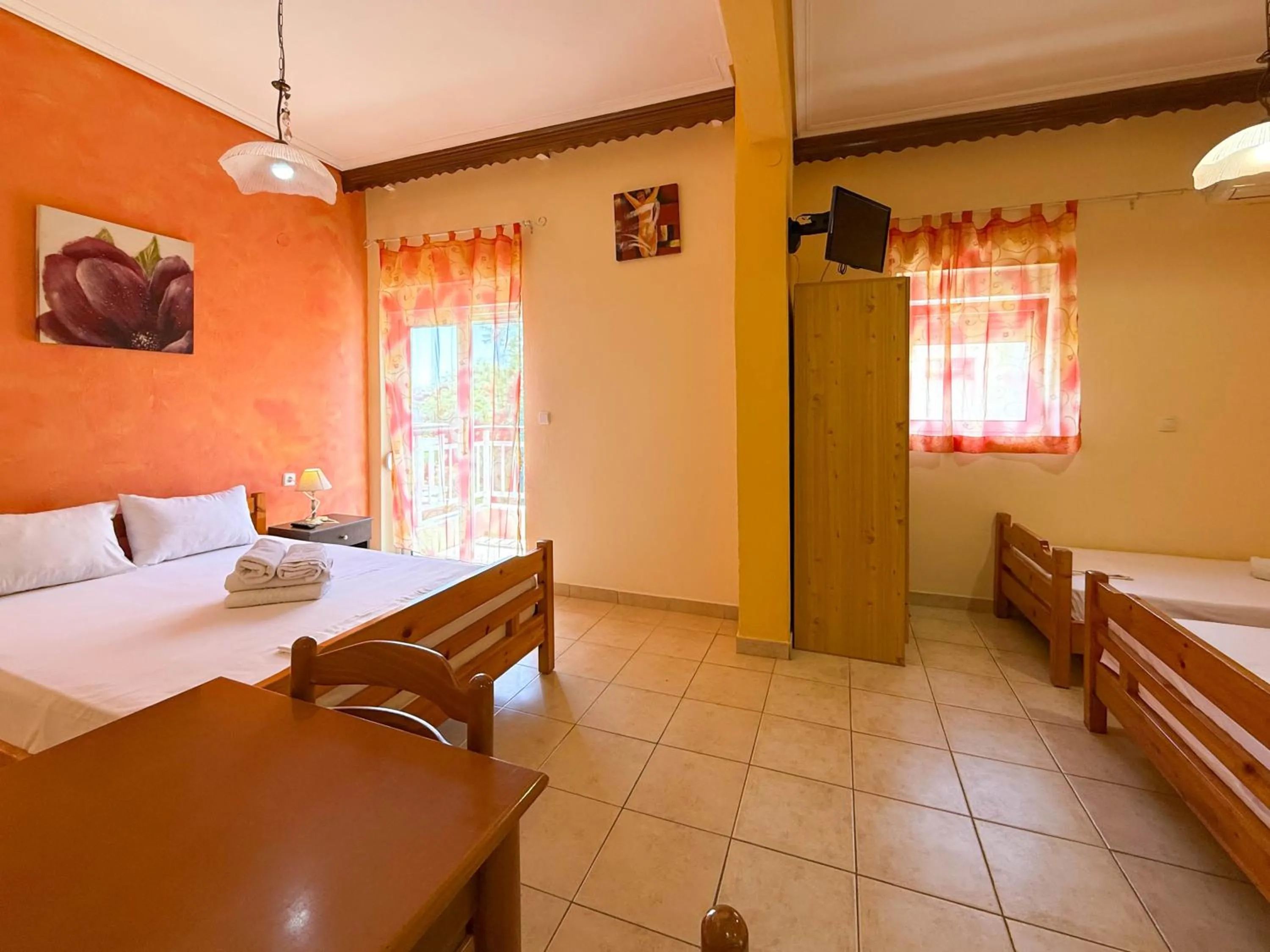 Photo of the whole room, Bed in Haus Olymp