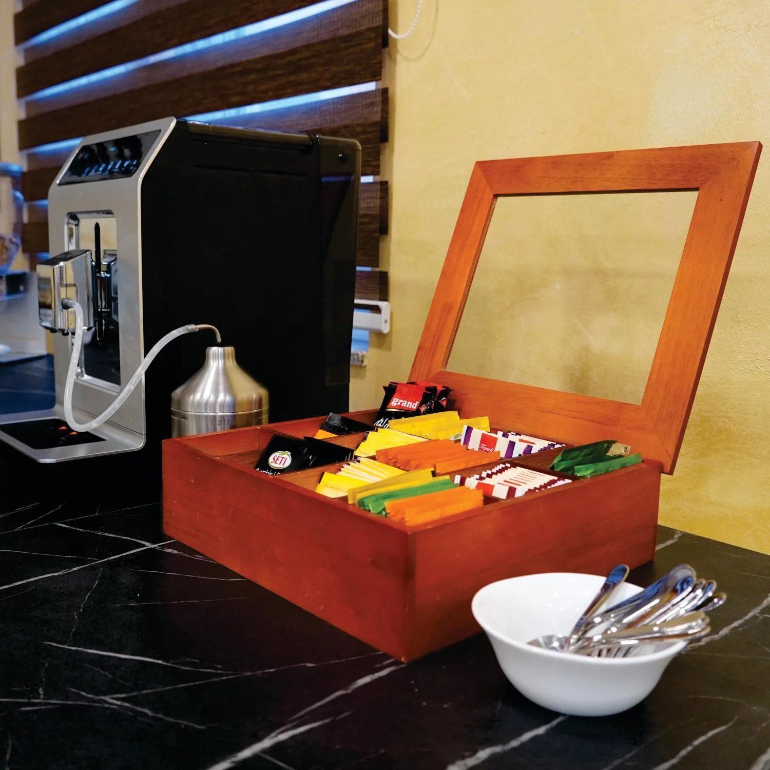 Coffee/tea facilities in Hotel & Spa Meydan
