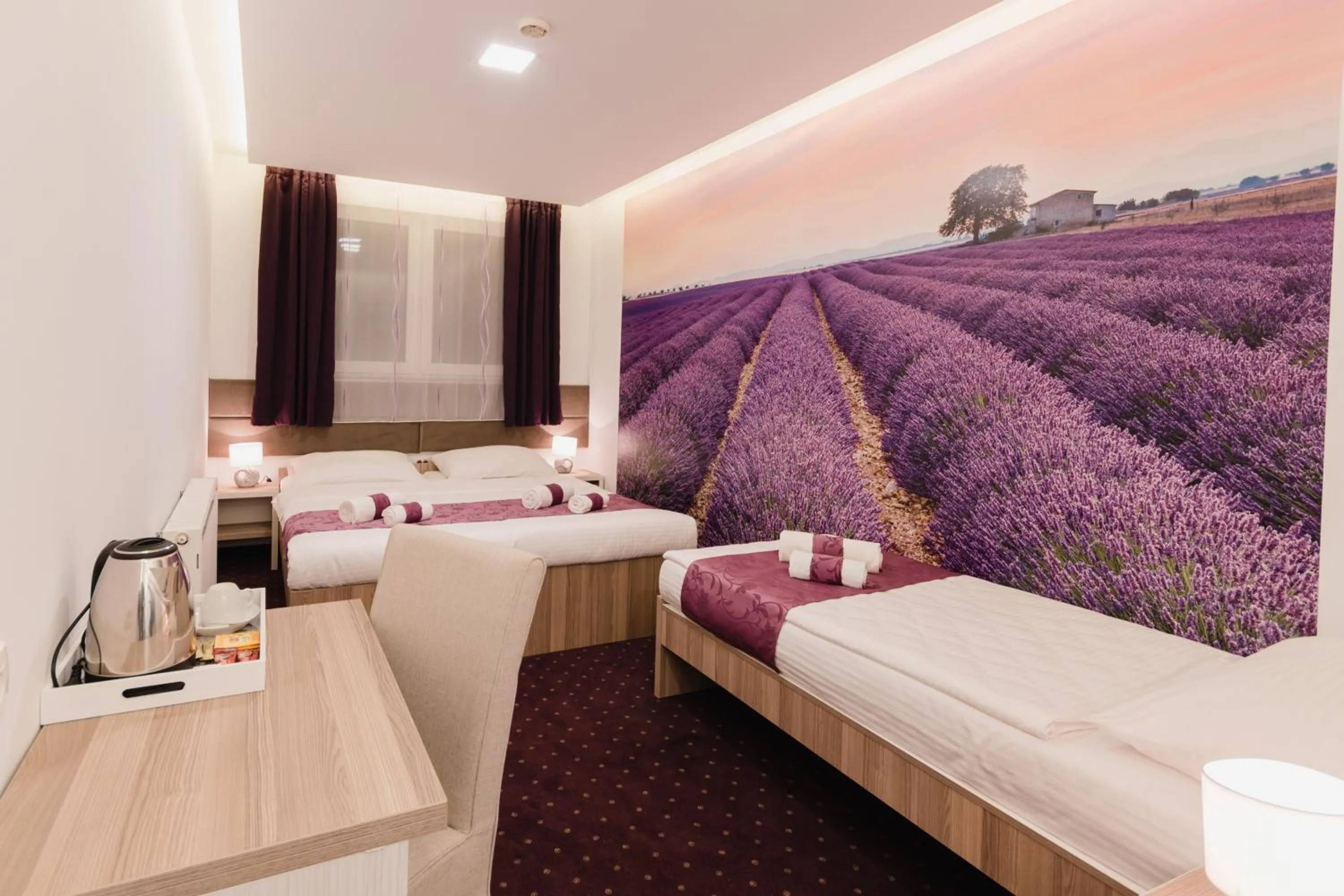 Shower, Bed in Hotel & Spa Meydan