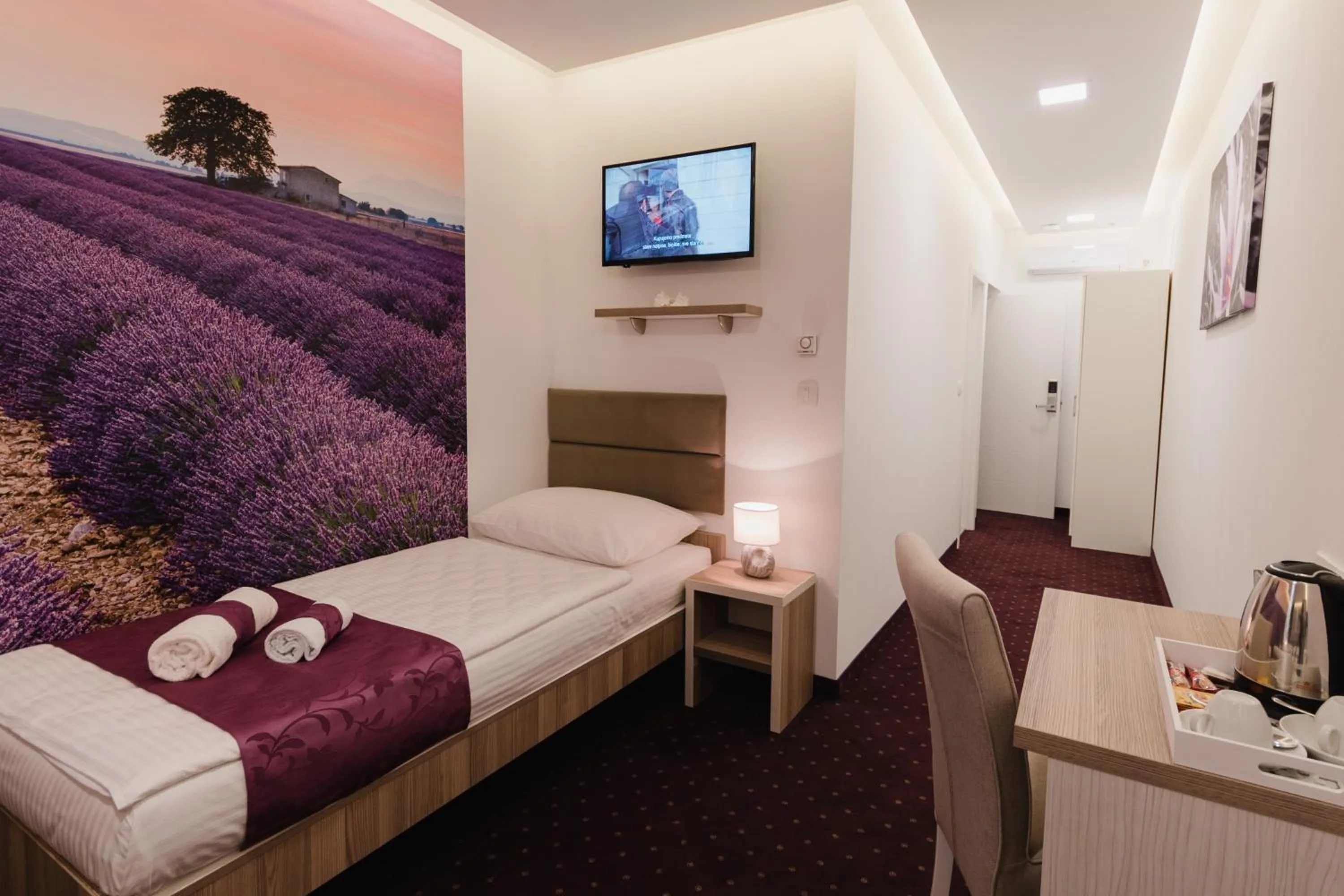 Shower, Bed in Hotel & Spa Meydan