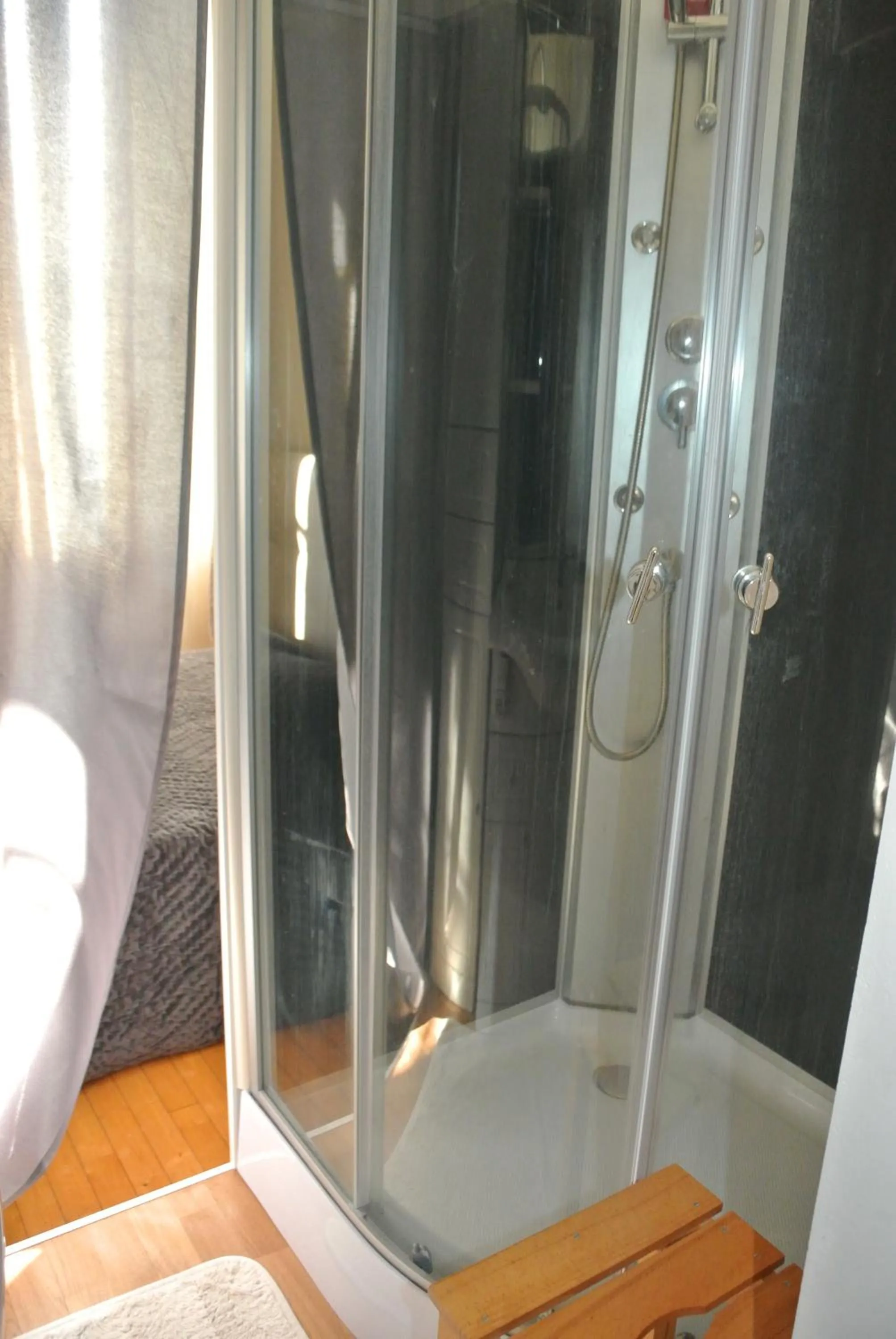 Shower in Domaine de Bellevue