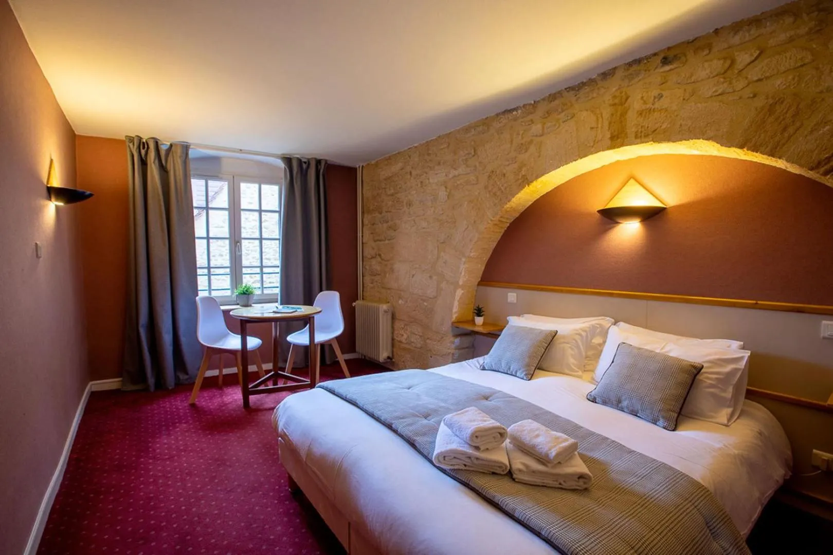 Superior Double Room with Bath in Hôtel des Récollets