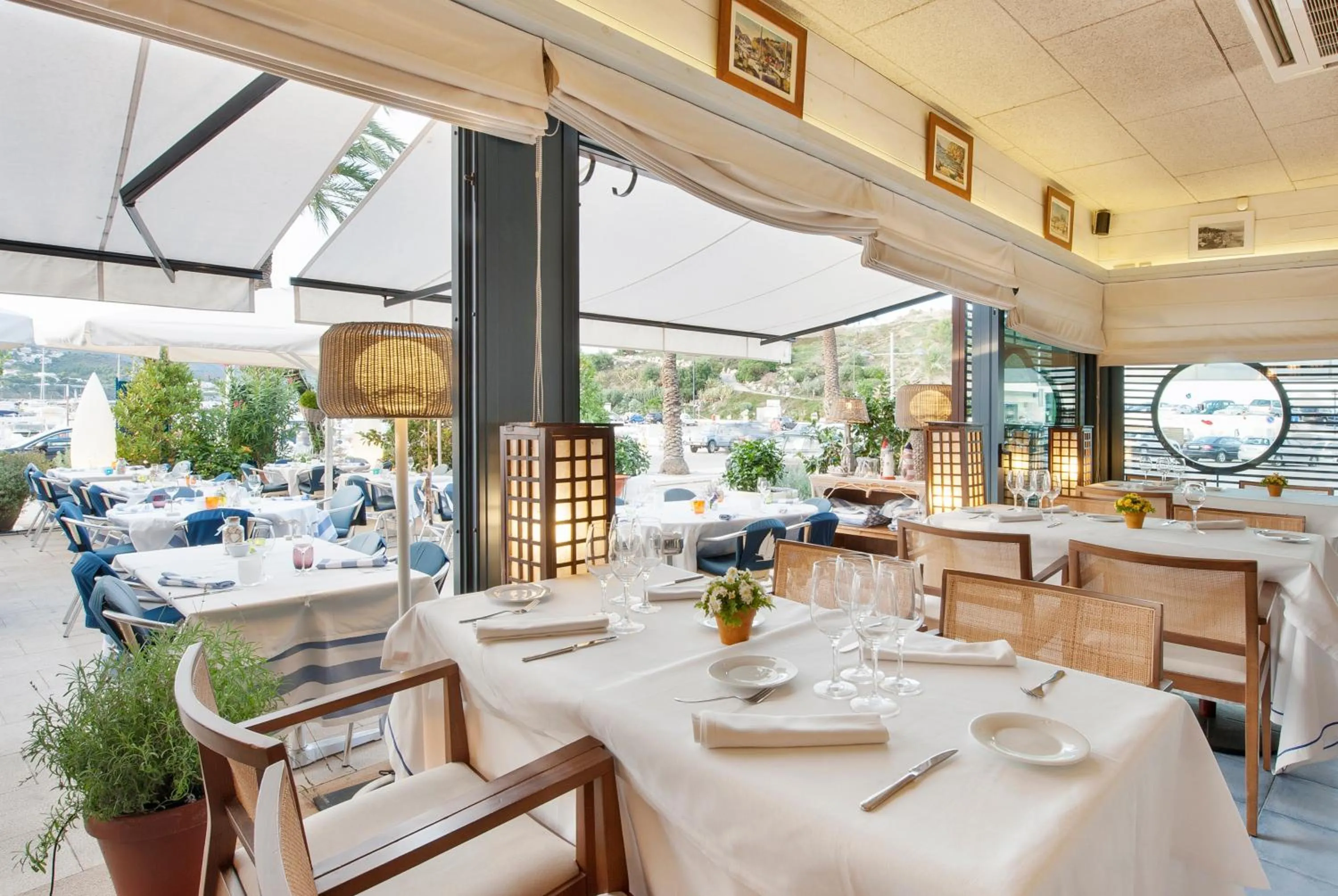 Restaurant/places to eat in La Goleta