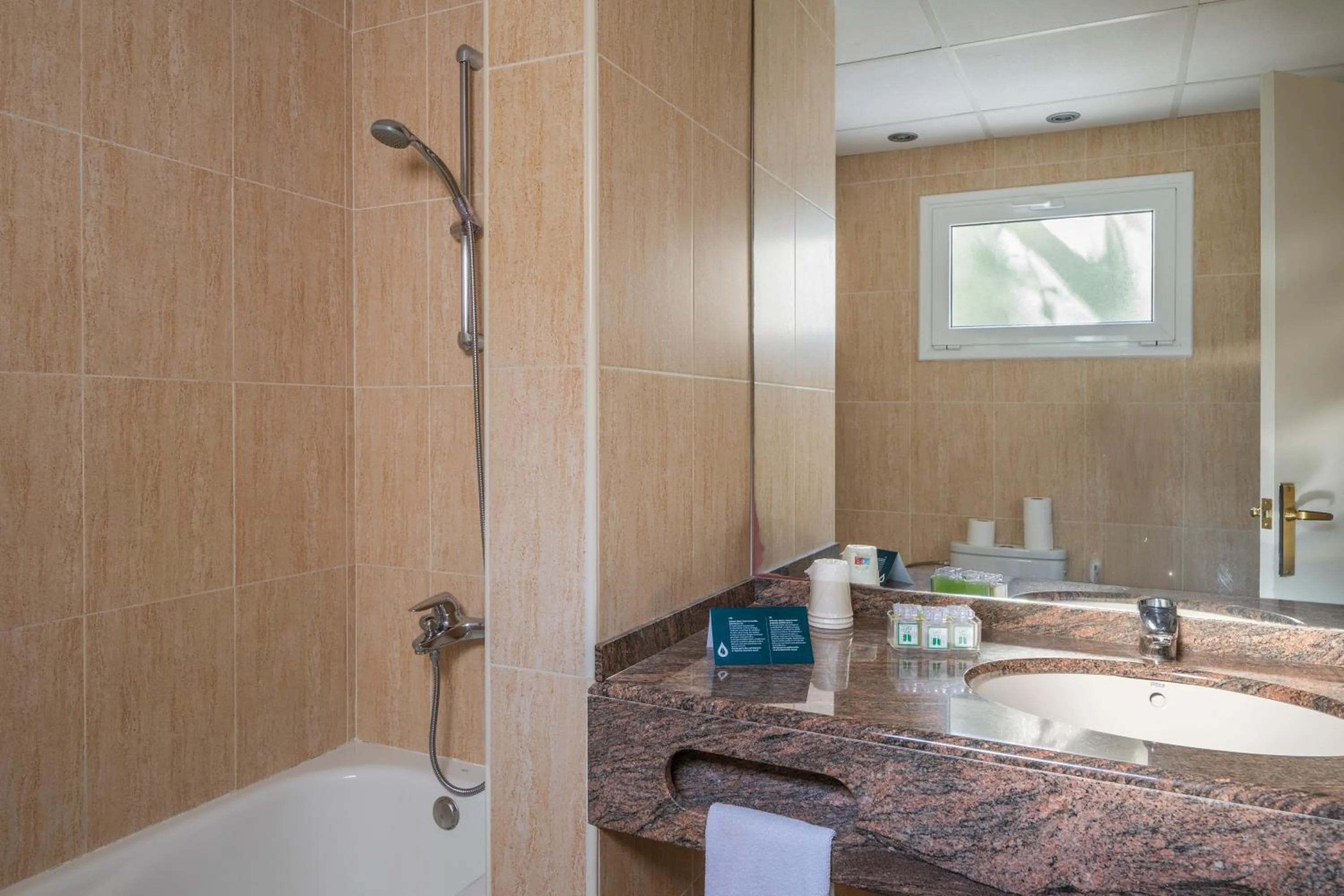 Bathroom in La Goleta