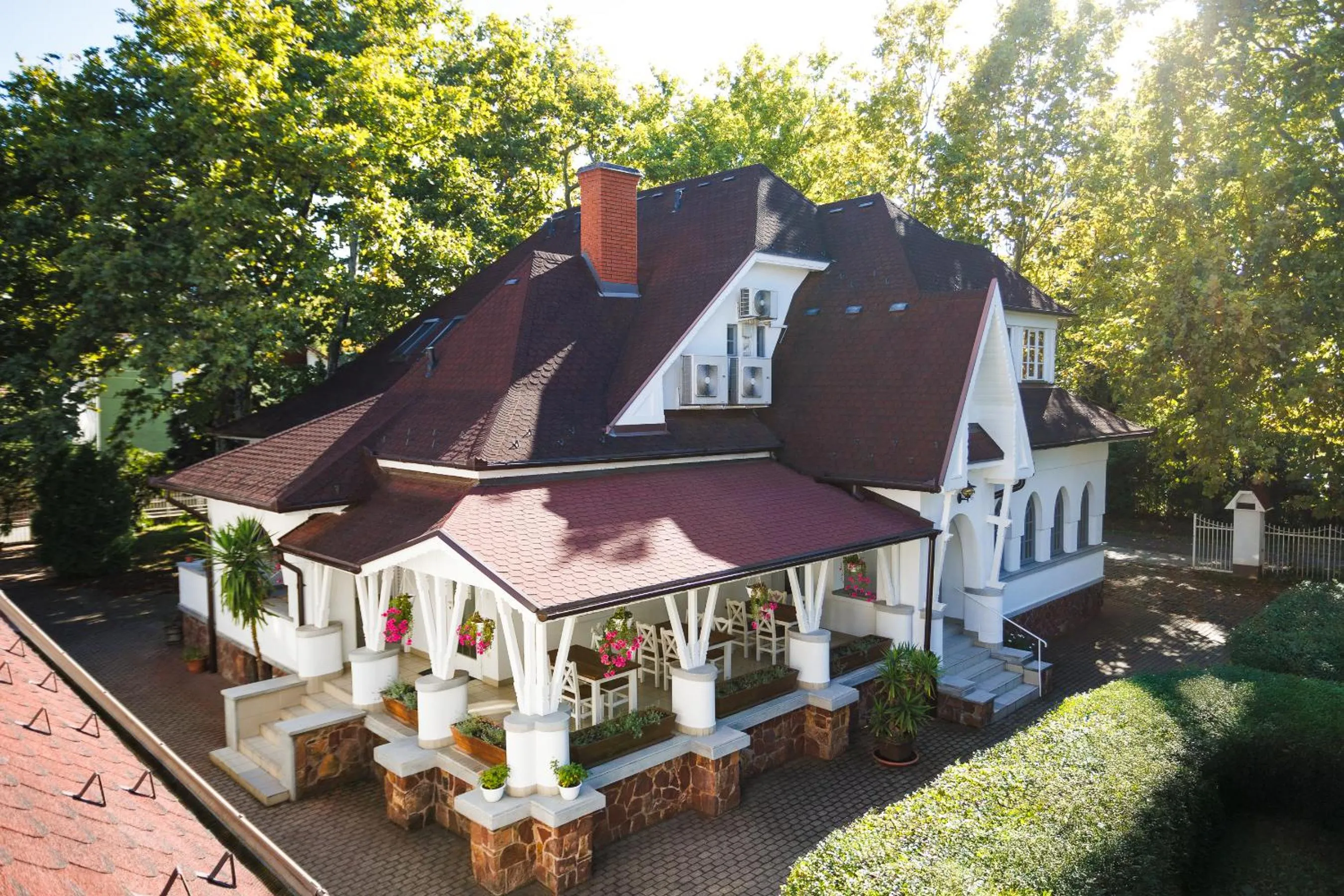 Property building in Partvilla Balatonboglar