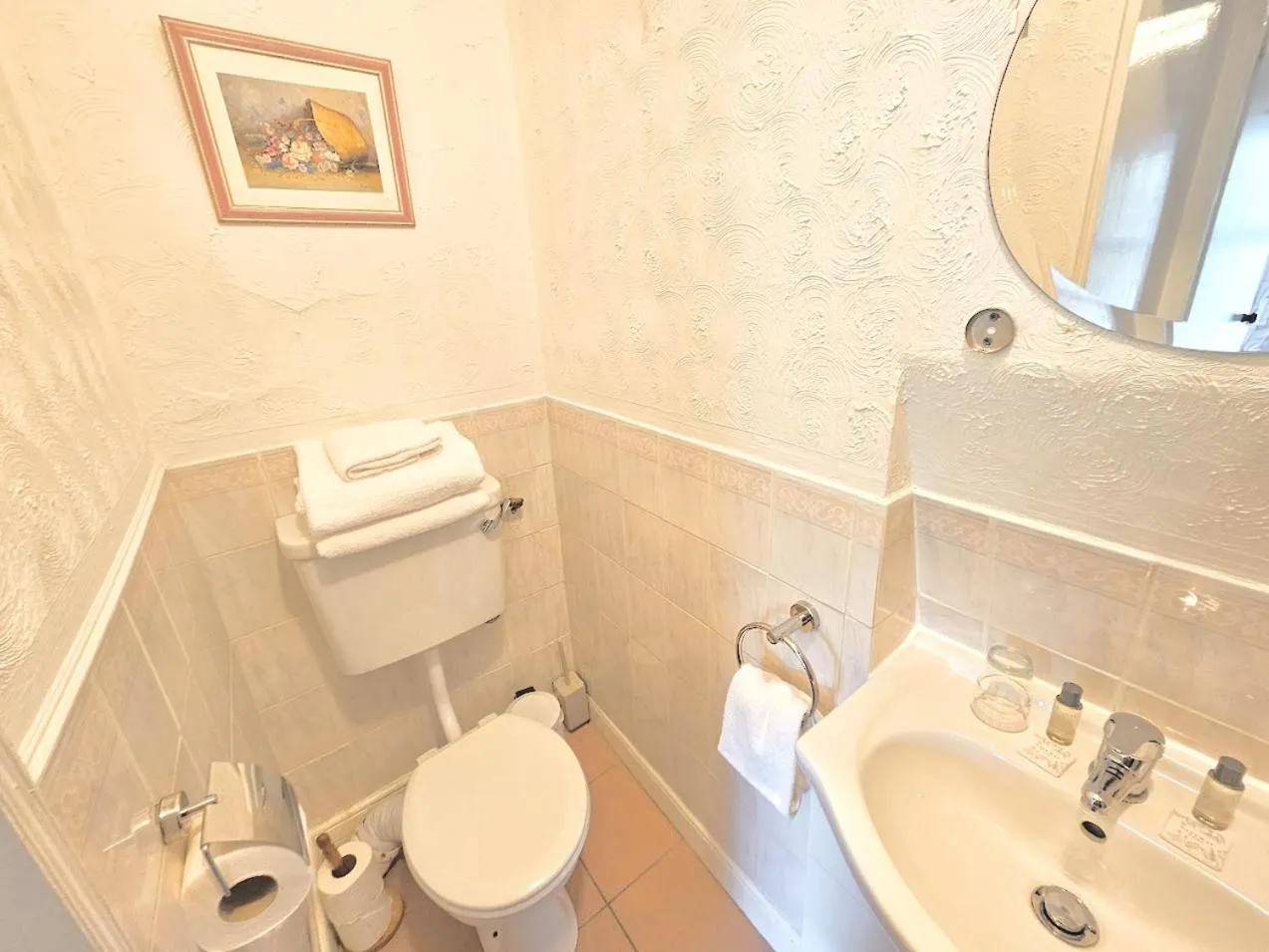 Shower in The Glenbeigh Hotel