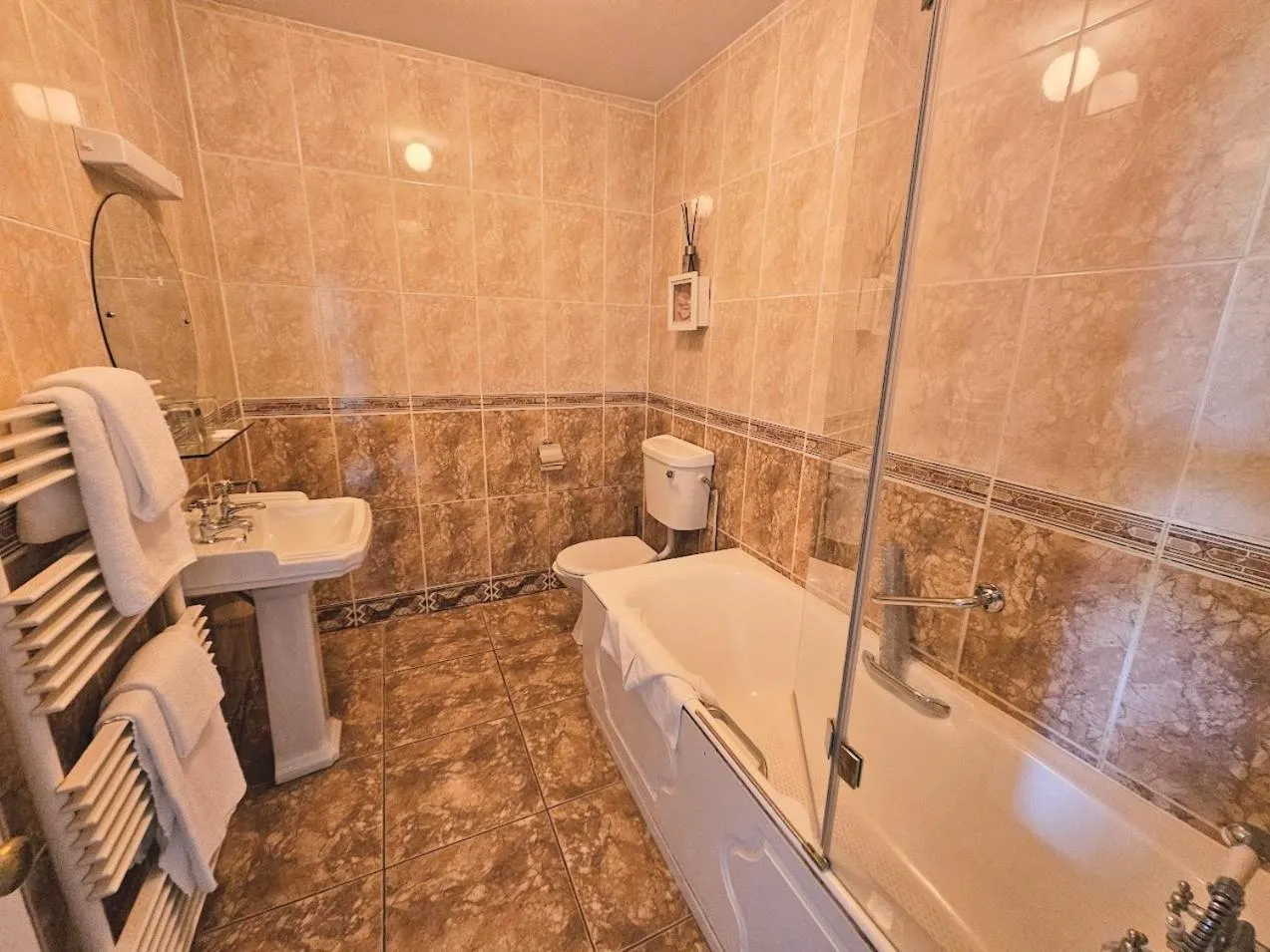 Bathroom in The Glenbeigh Hotel