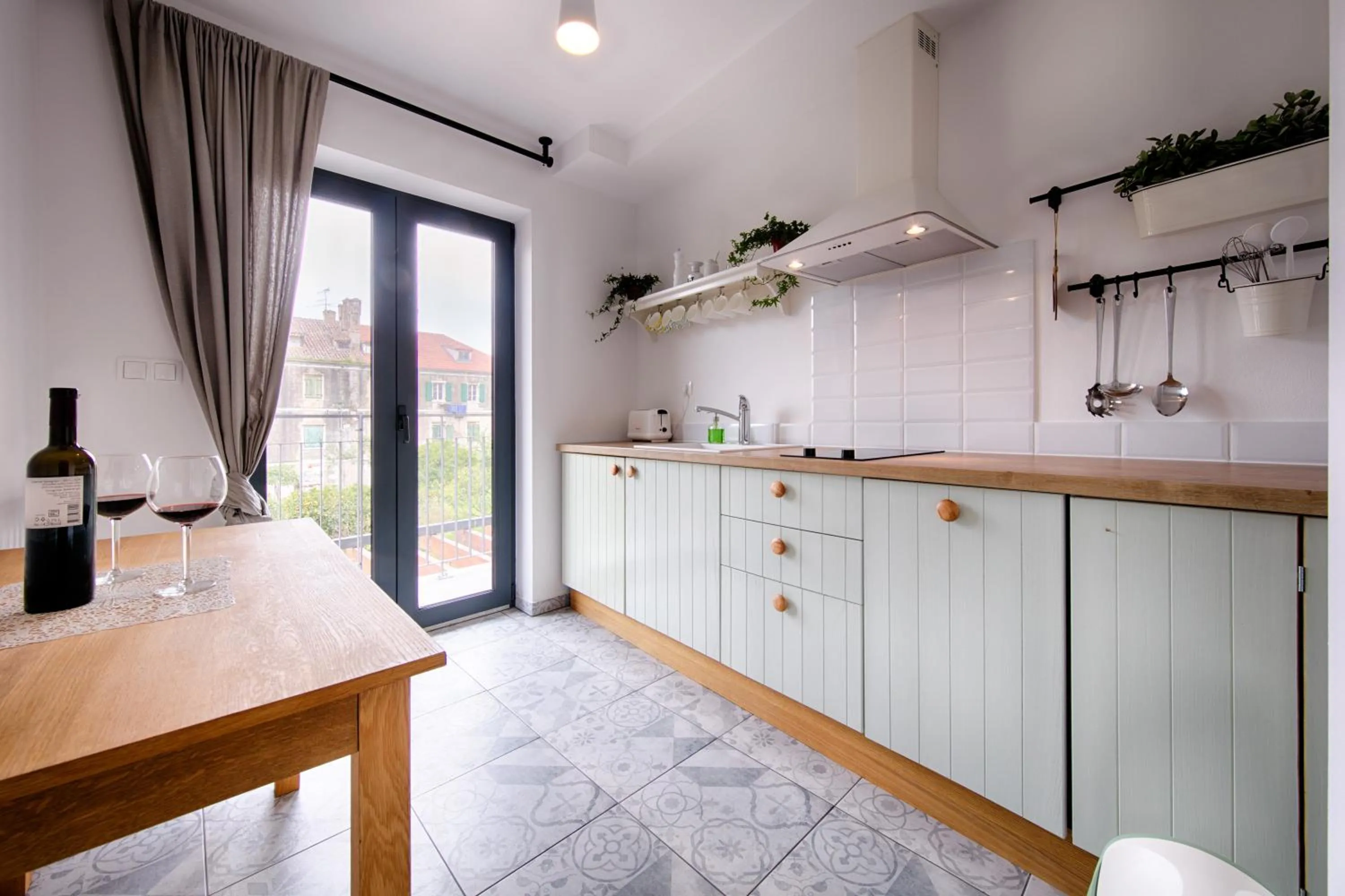 Kitchen or kitchenette in Bella Vista Suites
