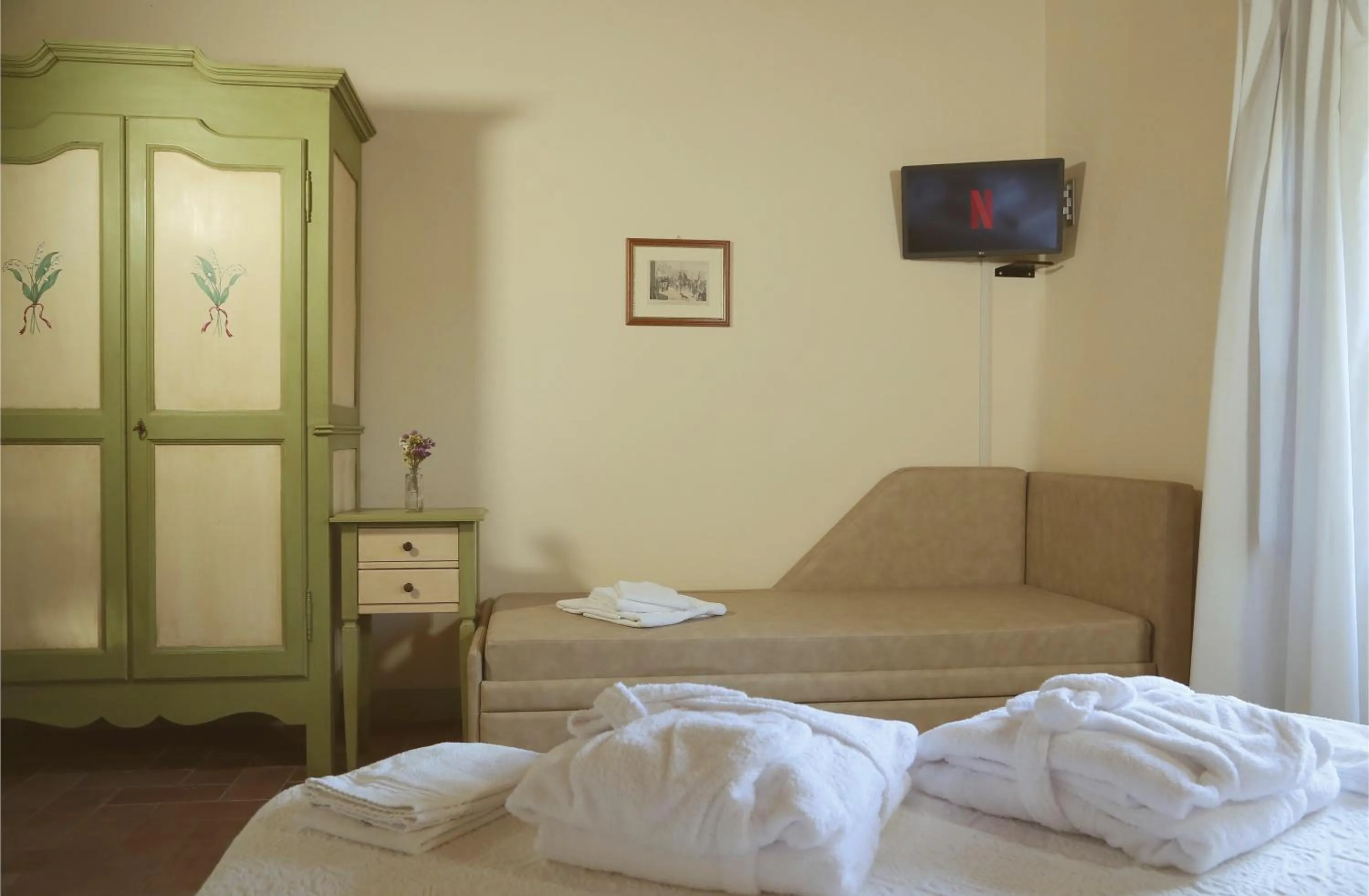 Bedroom, Bed in Molenda B&B