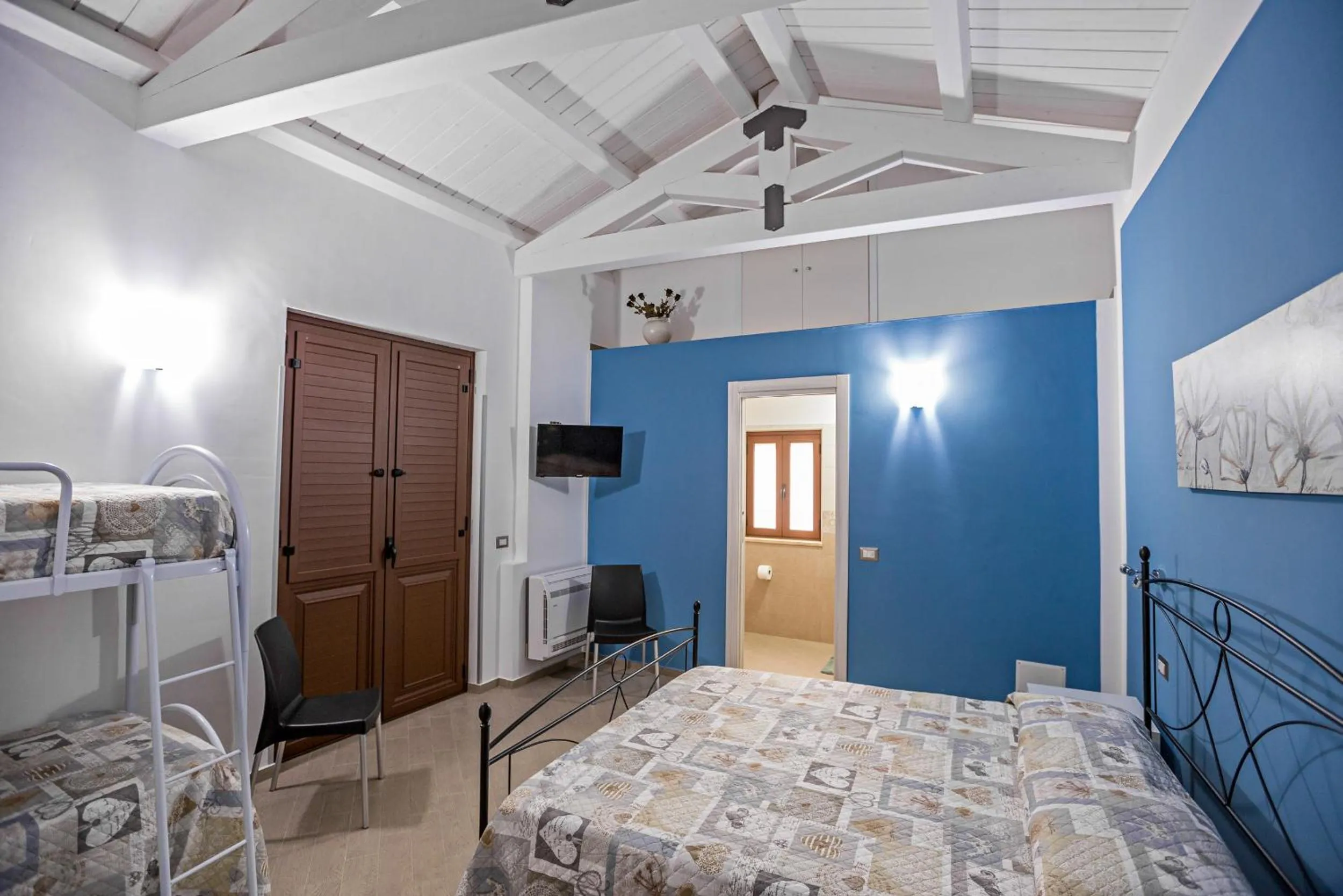 Photo of the whole room, Bed in B&B Acquachiara