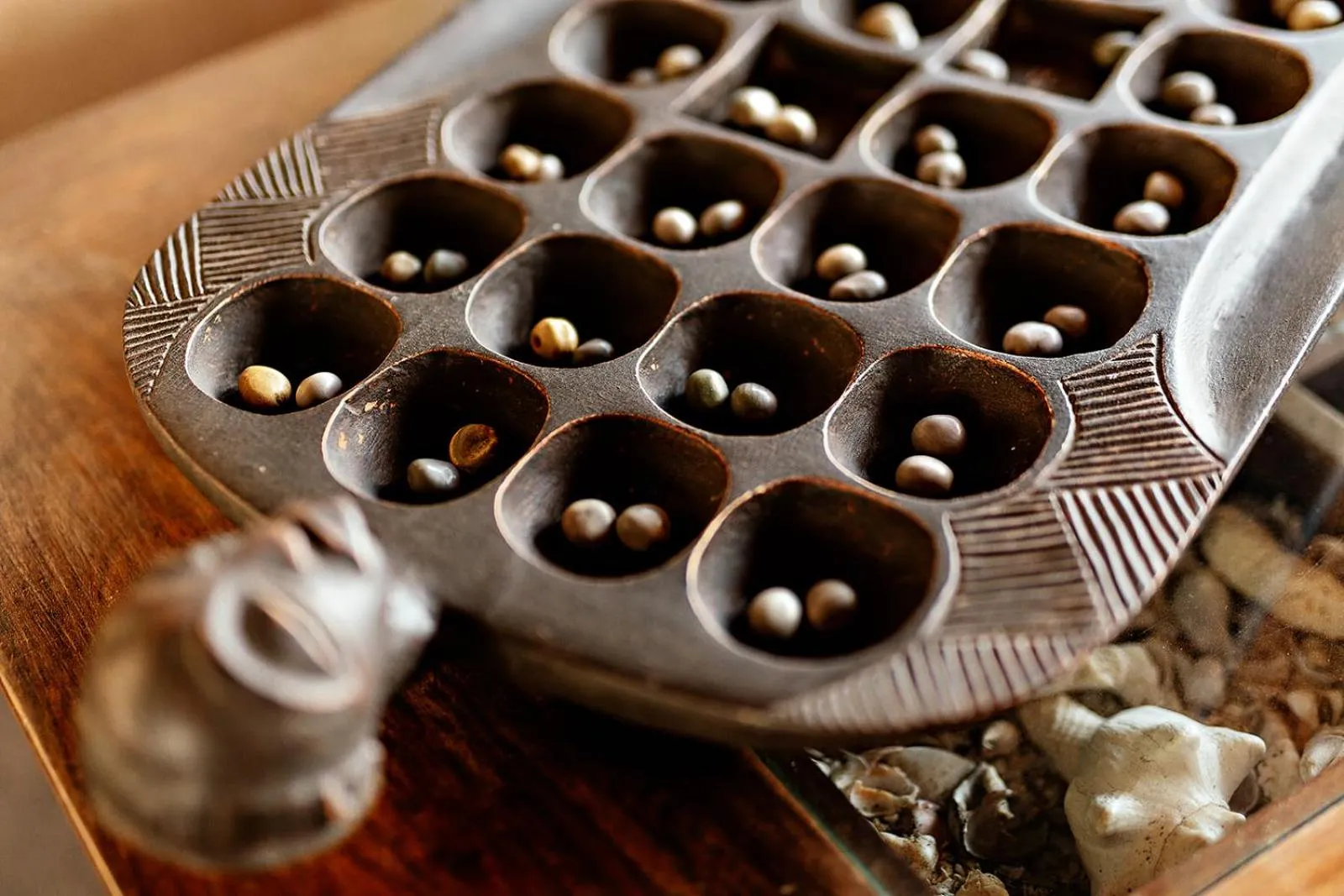 Decorative detail in The Island - Pongwe Lodge