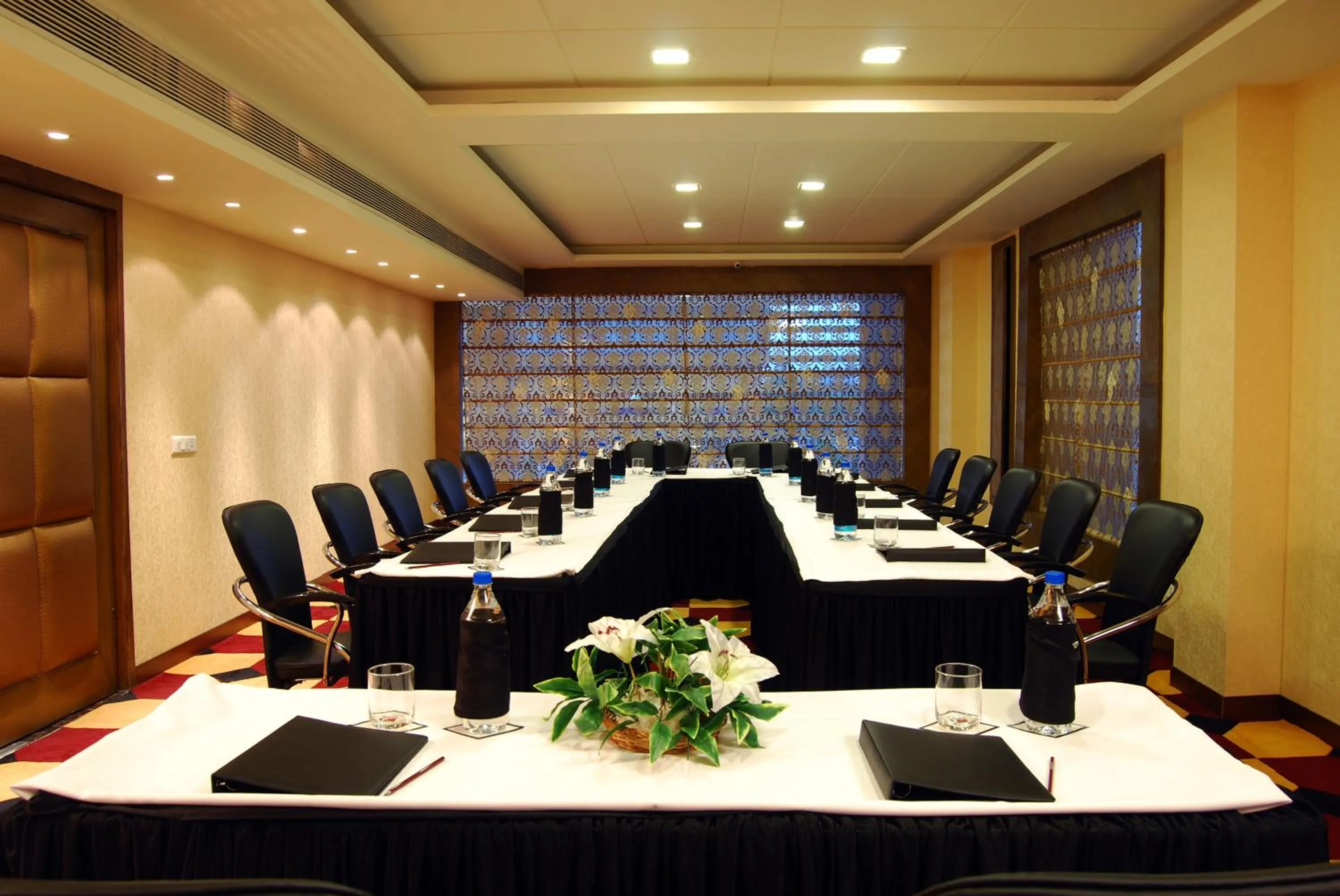 Banquet/Function facilities in HK Clarks Inn, Amritsar