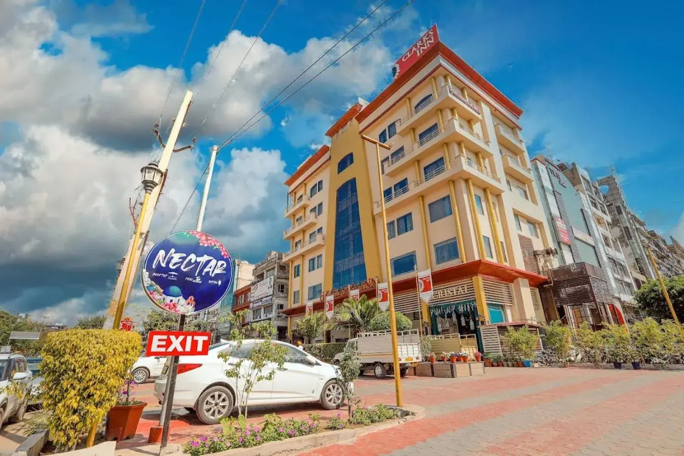 Property building in HK Clarks Inn, Amritsar Property building in HK Clarks Inn, Amritsar