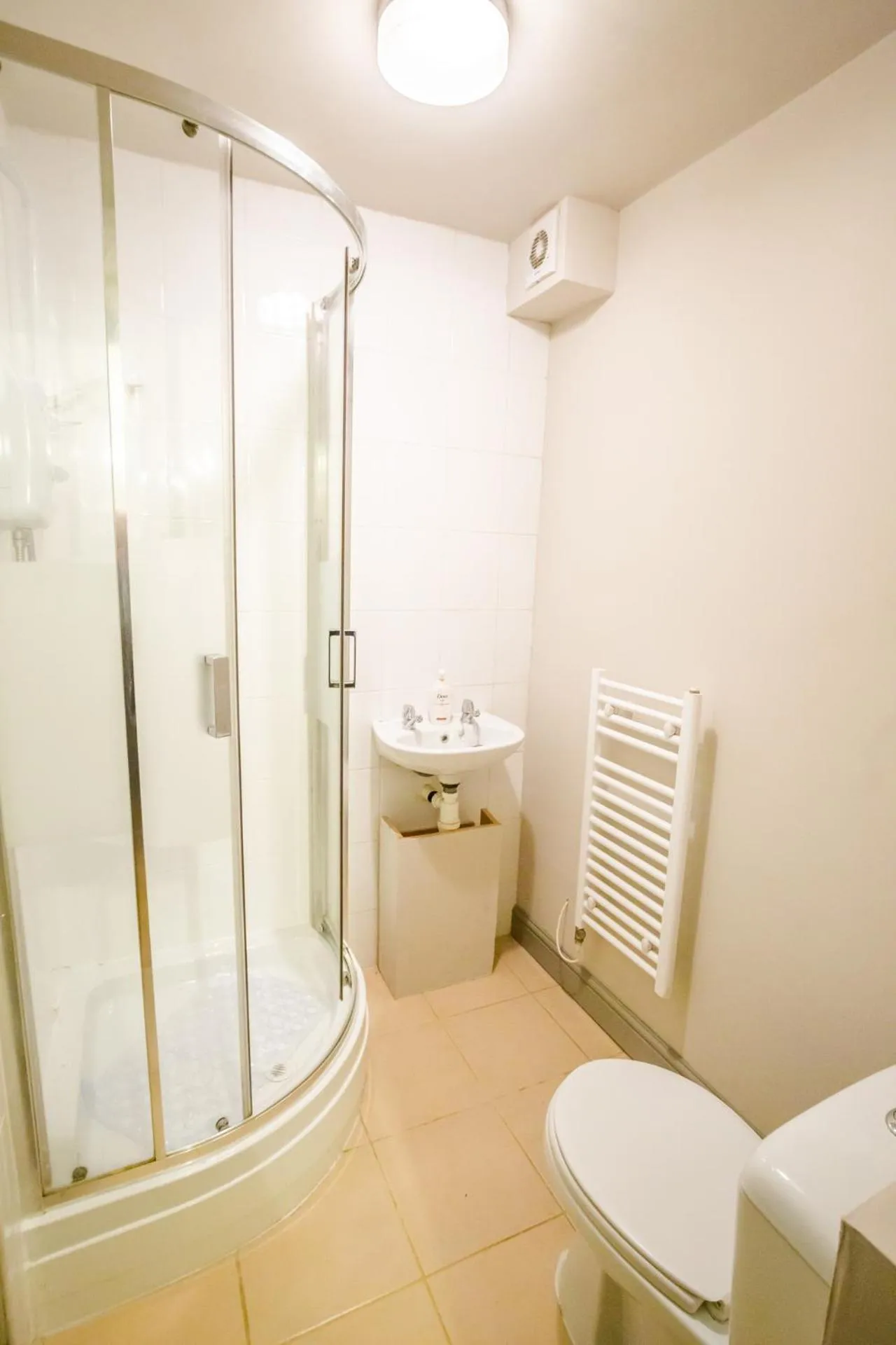 Bathroom in Townhouse No 12