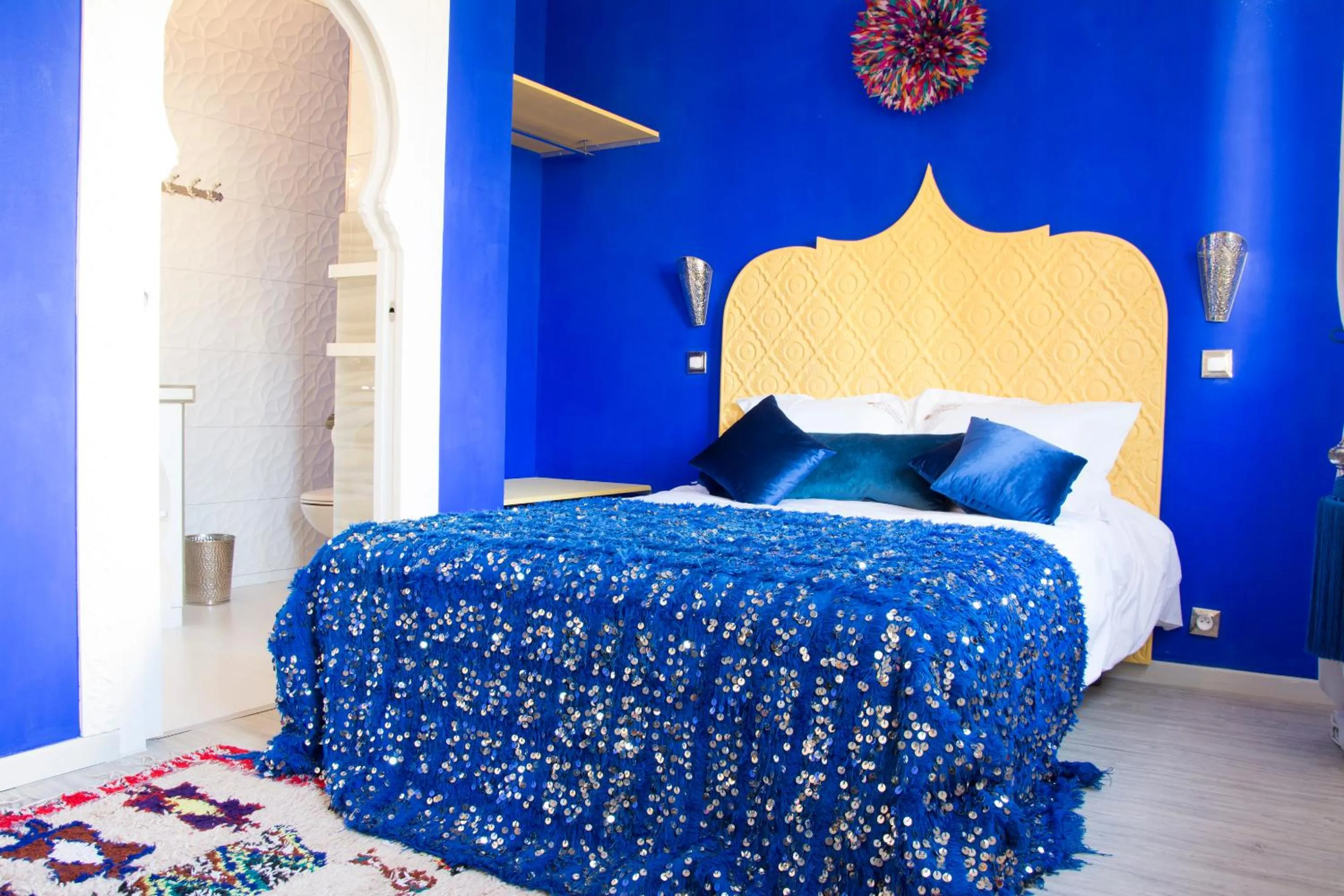 Bed in Riad SPA "Les Portes de l'Orient" TOURS