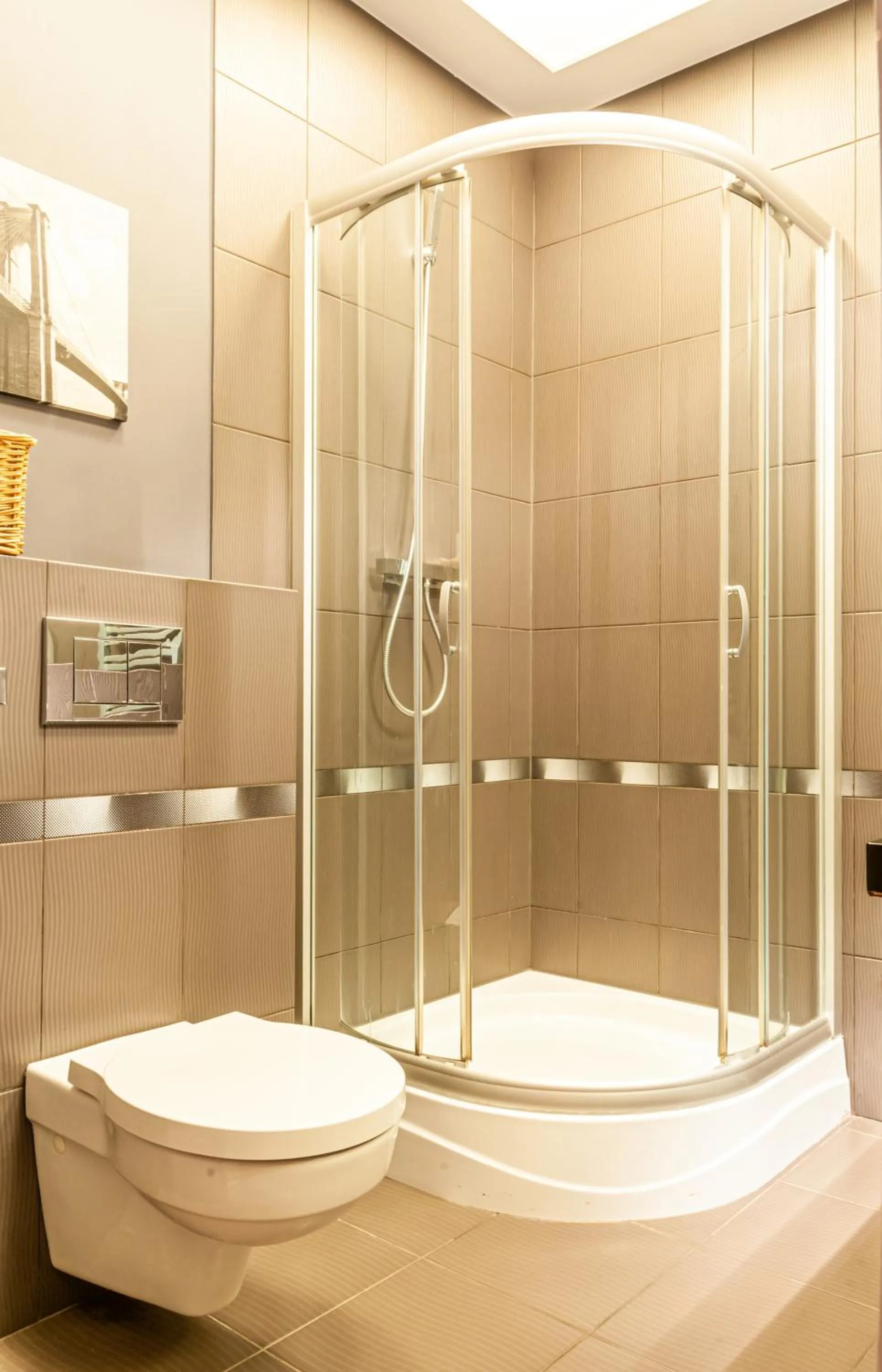 Shower in Home & Travel Apartments - AC - Parking - City Centre - Manufaktura - OFF Piotrkowska - EC1 - ATLAS Arena - Orientarium - Monopolis