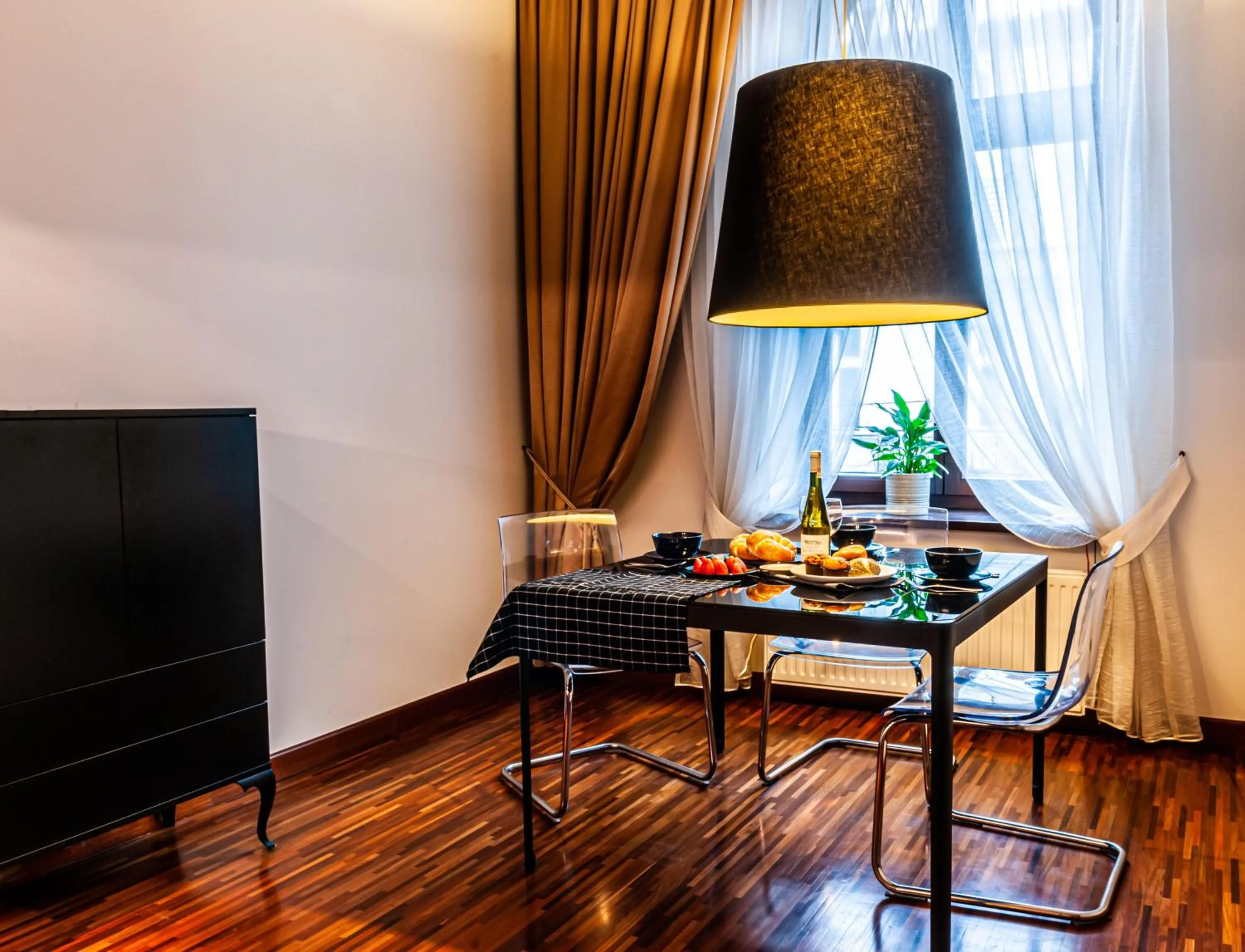 Dining area in Home & Travel