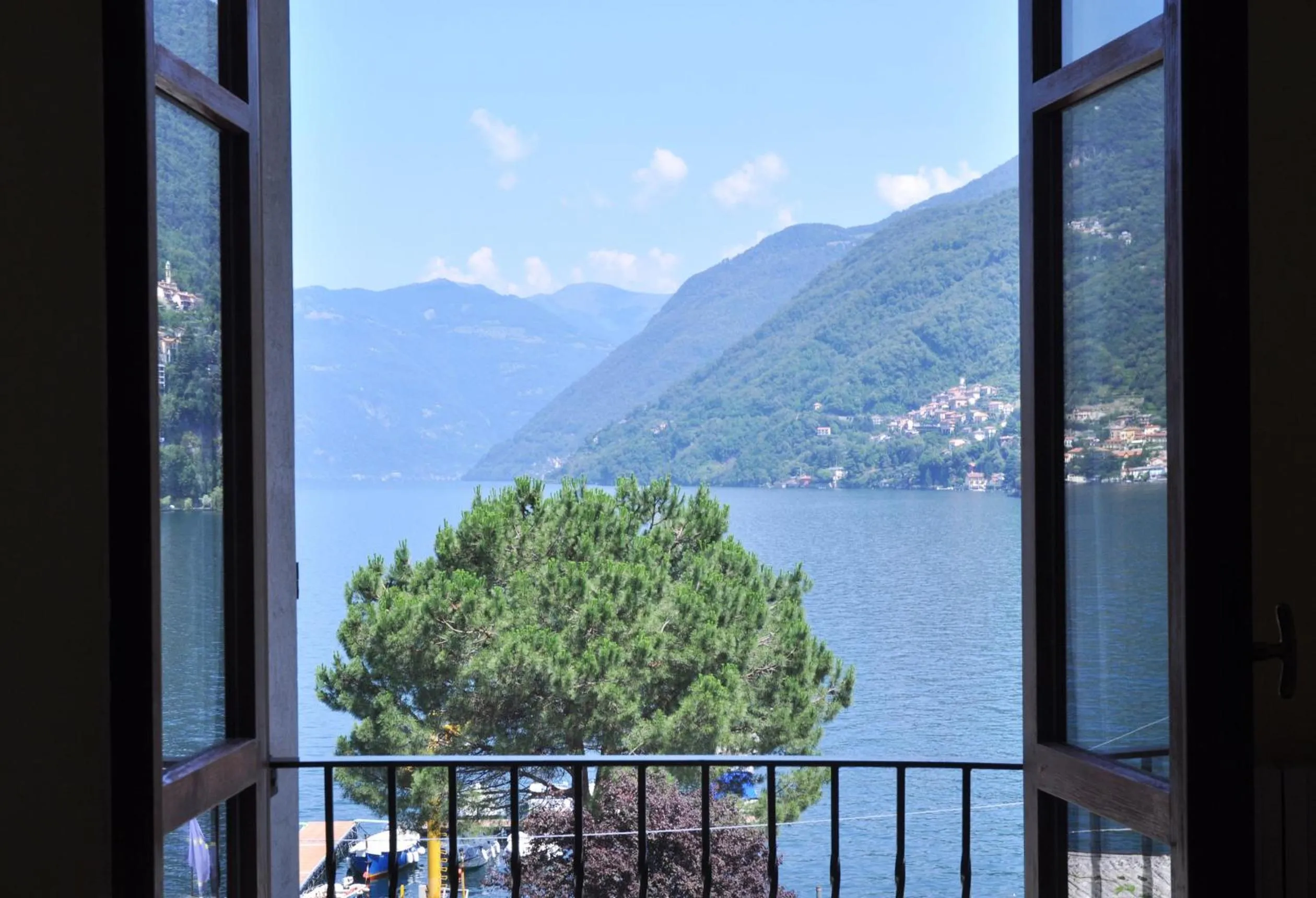 Lake view in Hotel Ristorante Vapore